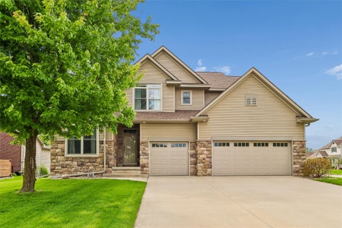 Homes For Sale - 4622 153rd Street<br/> Dallas County, Urbandale, IA 50323