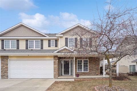 Condo For Sale - 2758 NW 155th Court<br/> Clive, IA 50325