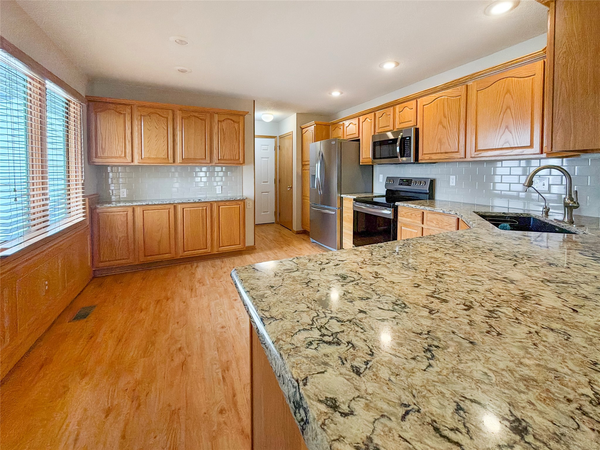 15764 Sheridan Avenue