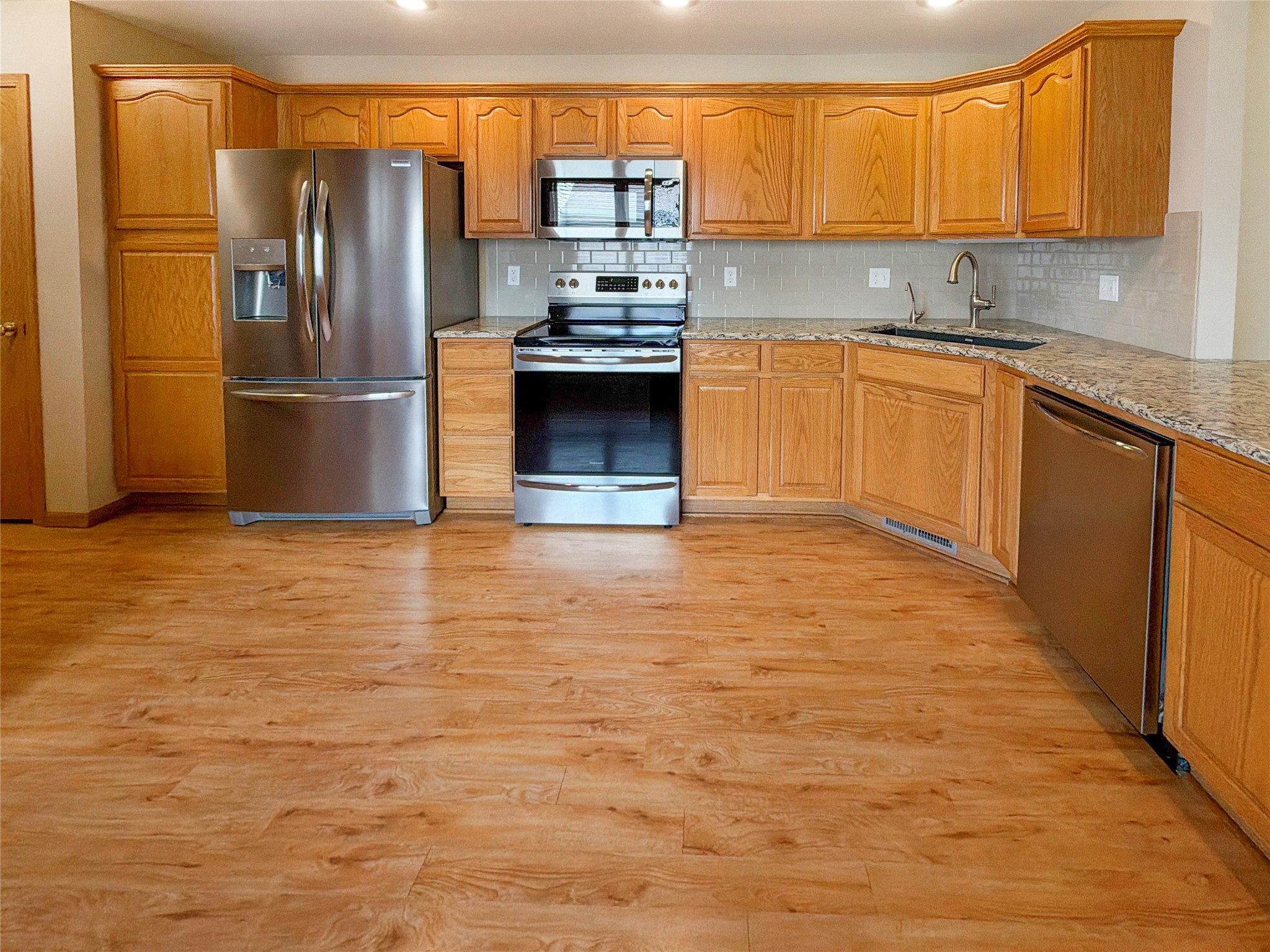 15764 Sheridan Avenue