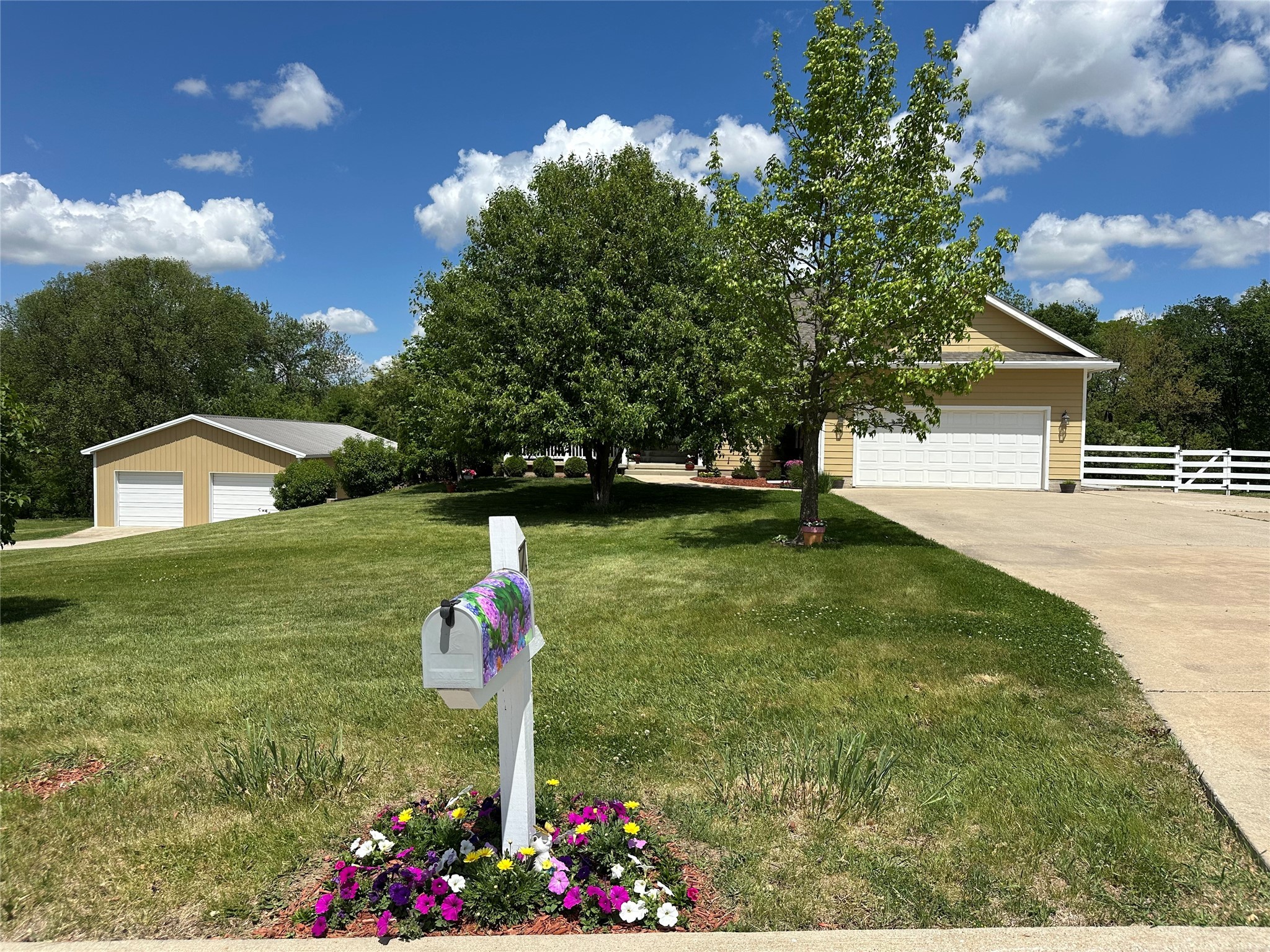 711 E Madison Street, Winterset, Iowa image 3