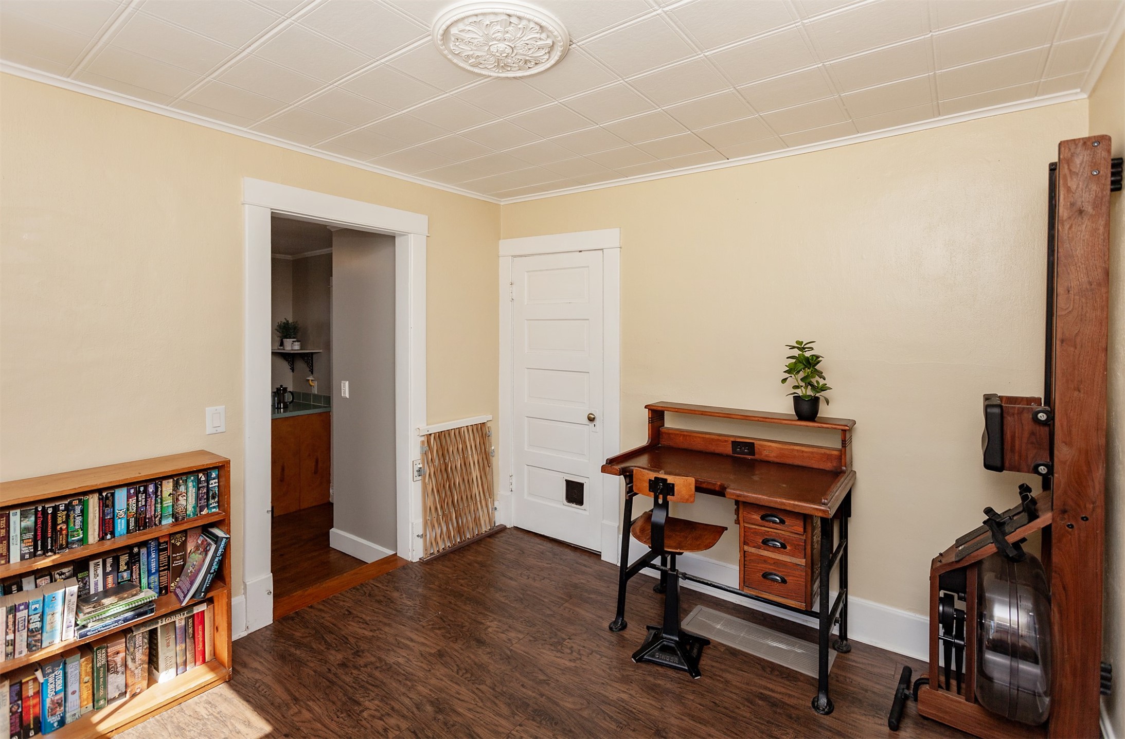 1211 Burnett Avenue, Ames, Iowa image 9