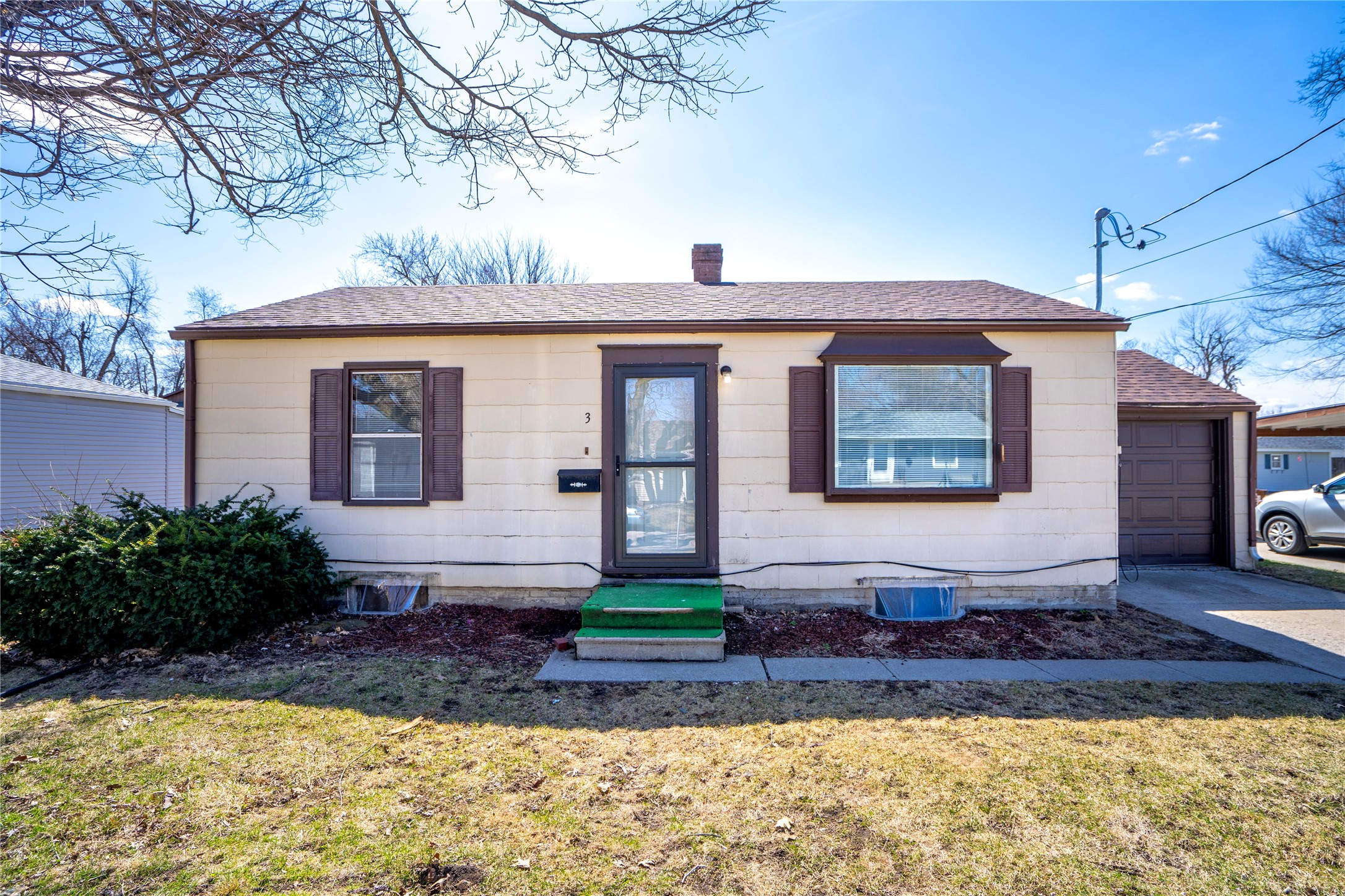 3 Southampton Court, Newton, Iowa image 2