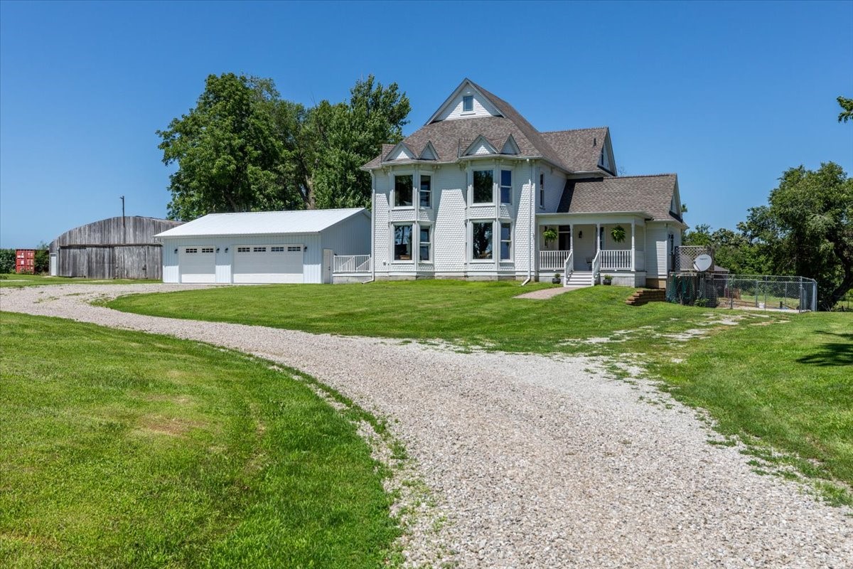 4842 Highway F48 Highway W