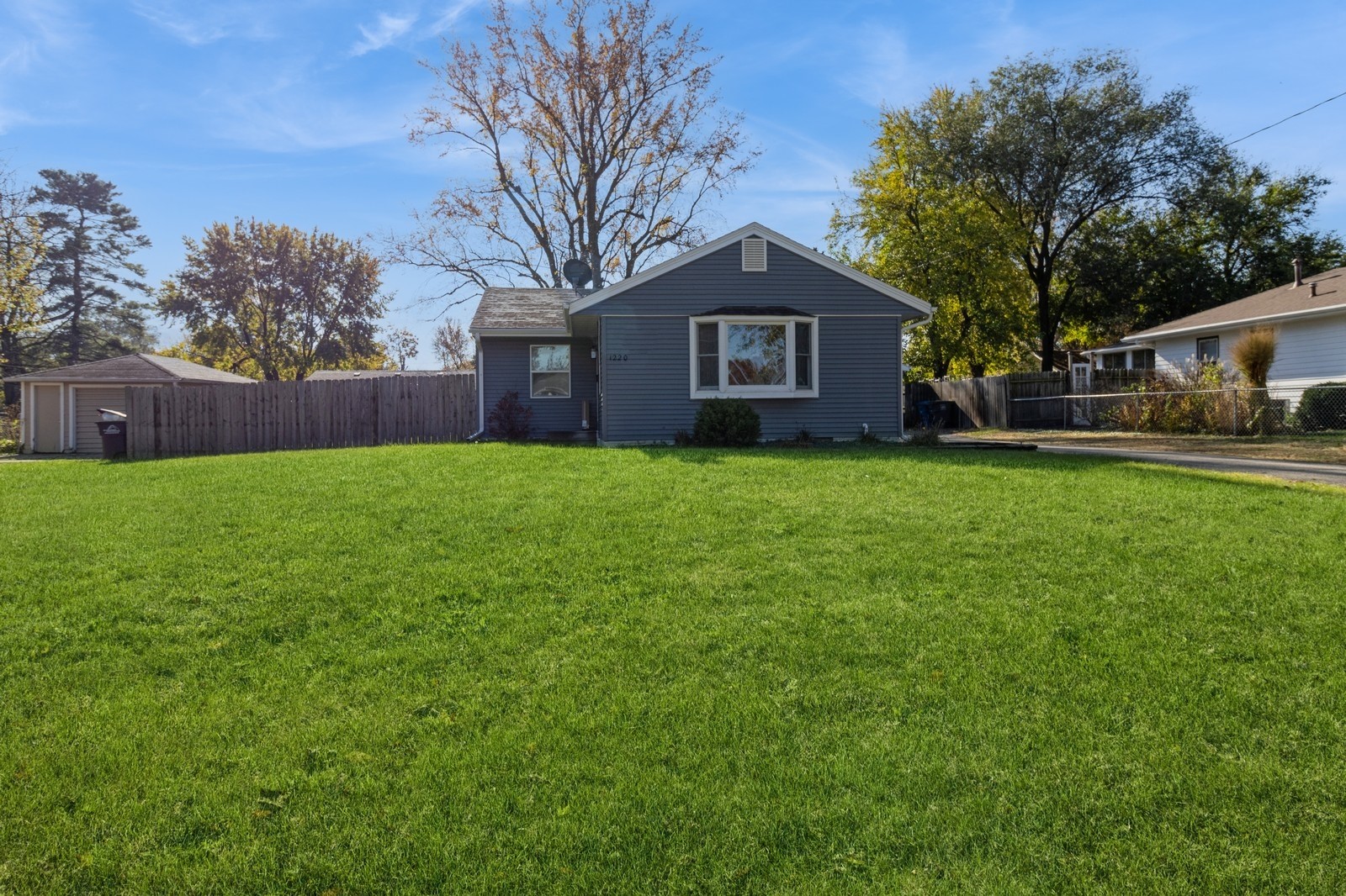 1220 Elder Lane, Des Moines, Iowa image 22