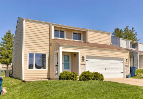 8003 N Walnut Creek Drive Urbandale IA 50322