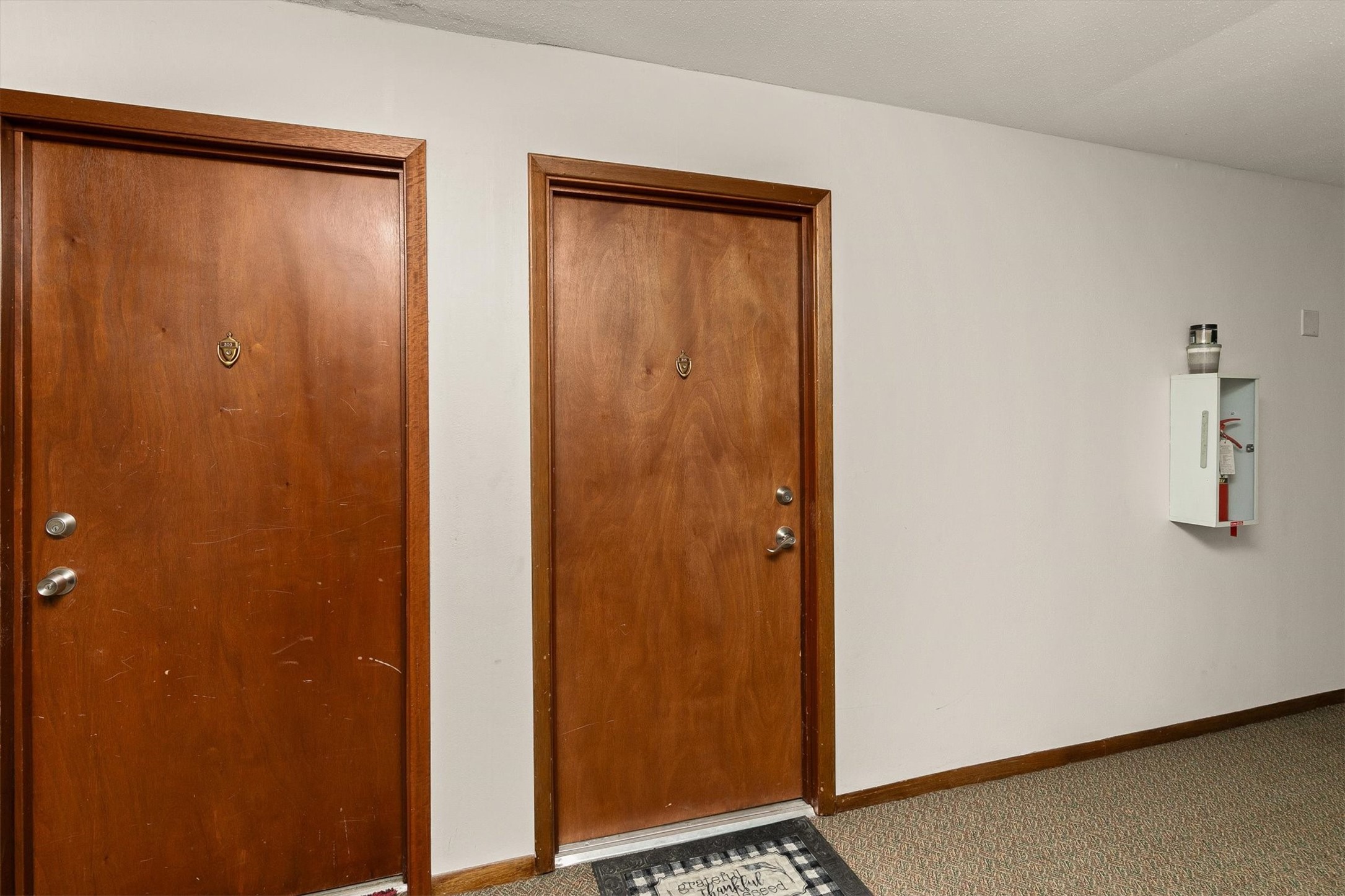 7815 Douglas Avenue 305