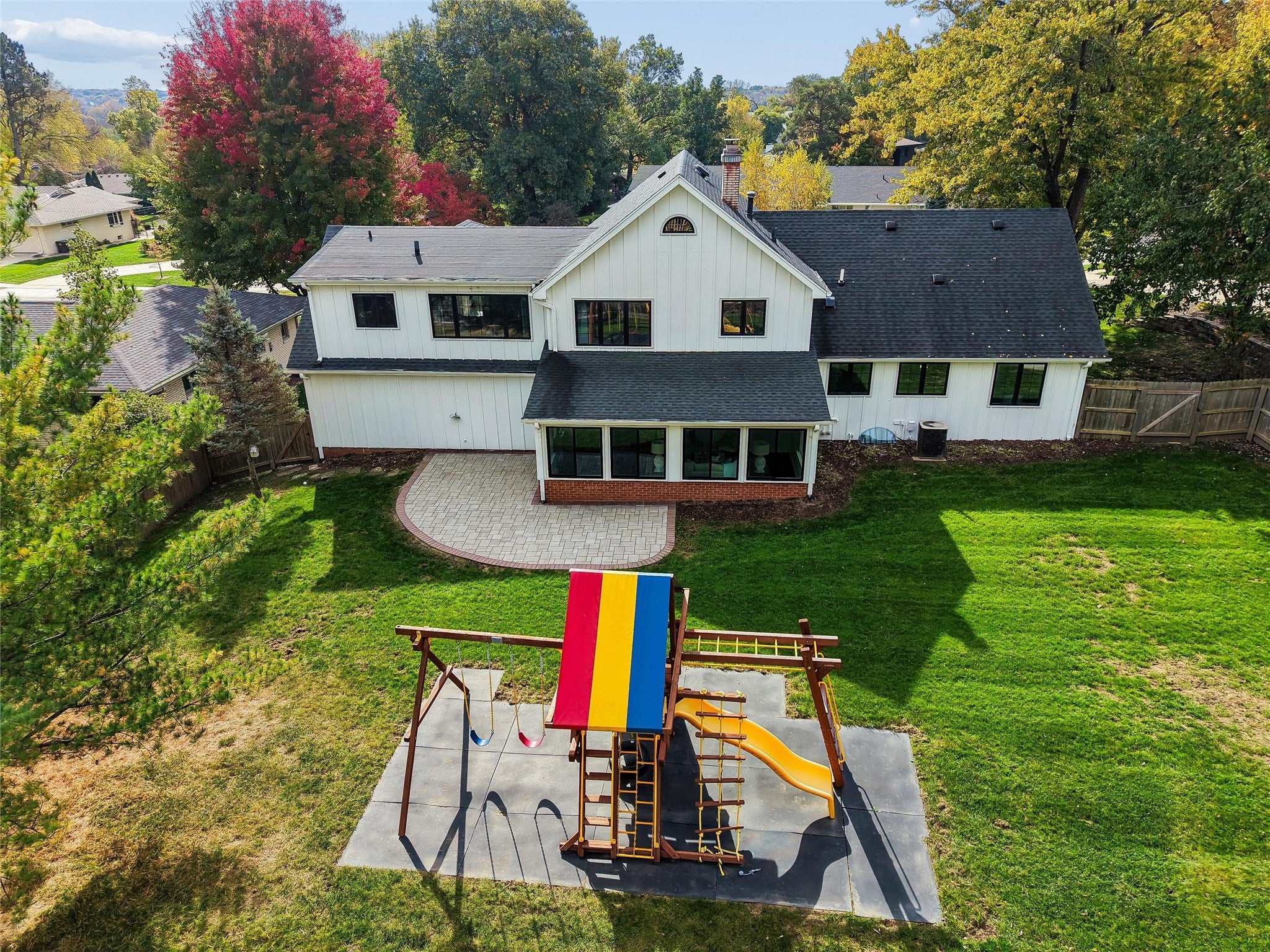 3805 Brentwood Drive