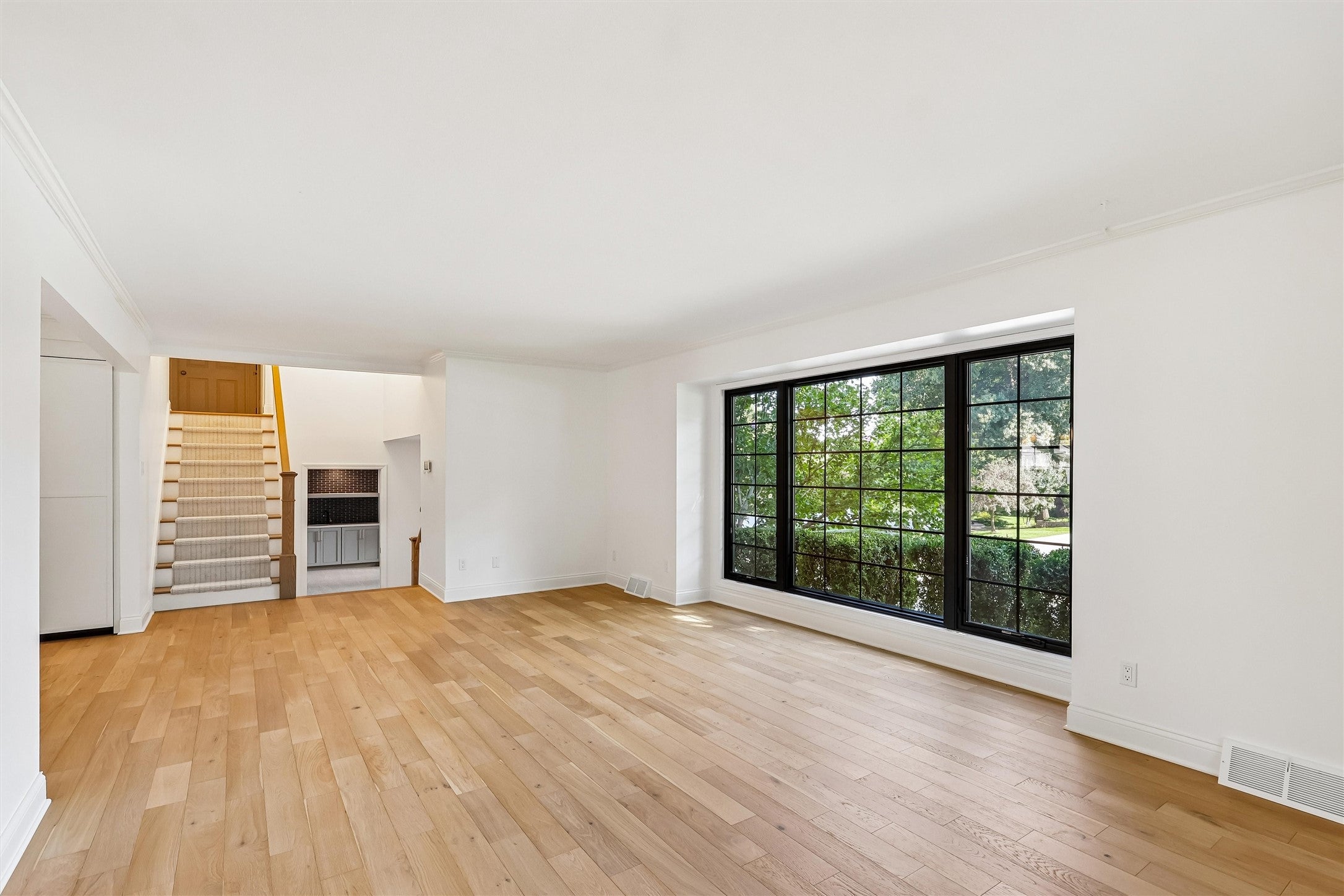 3805 Brentwood Drive