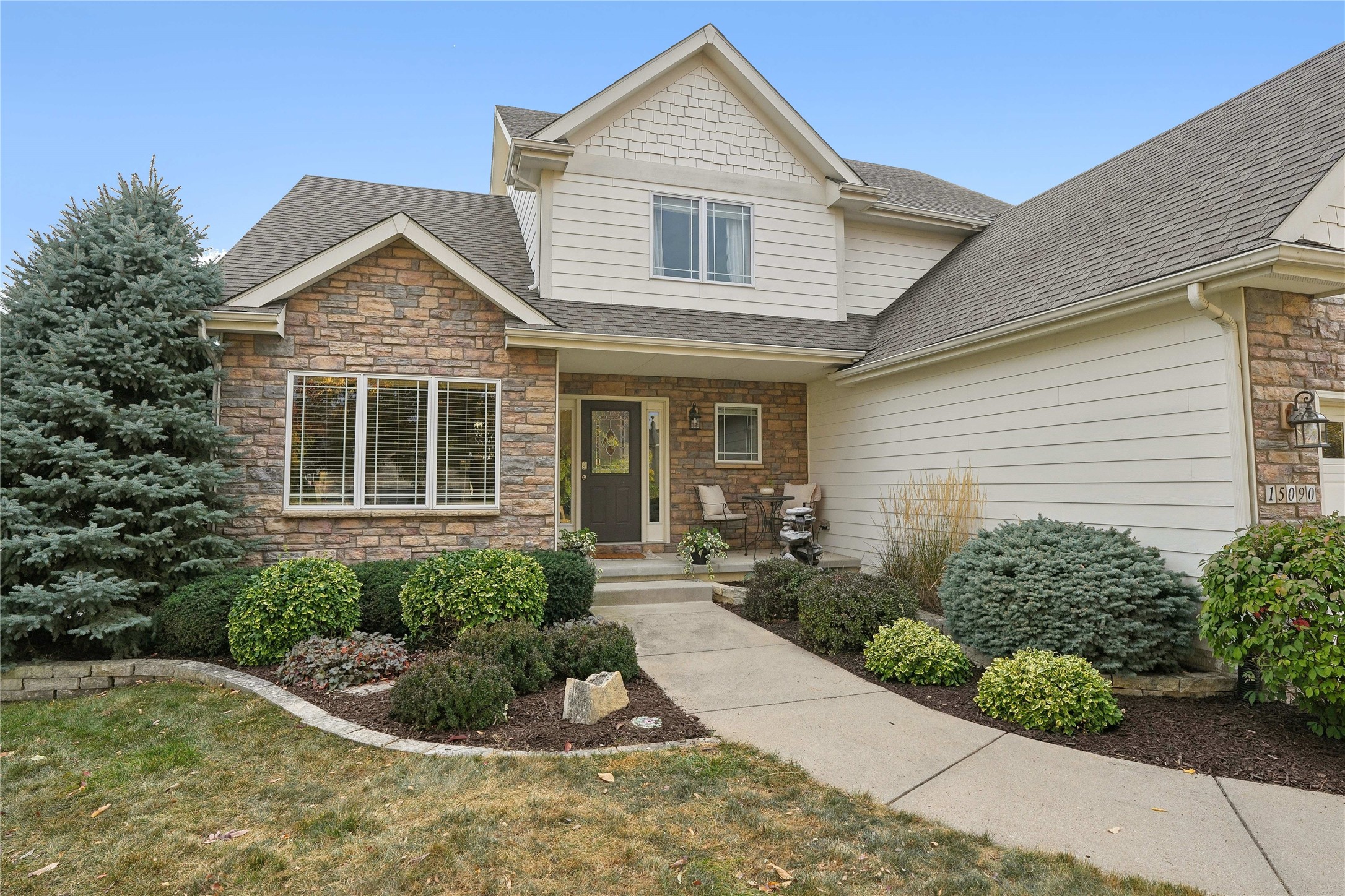 15090 Buena Vista Drive, Clive, Iowa image 3