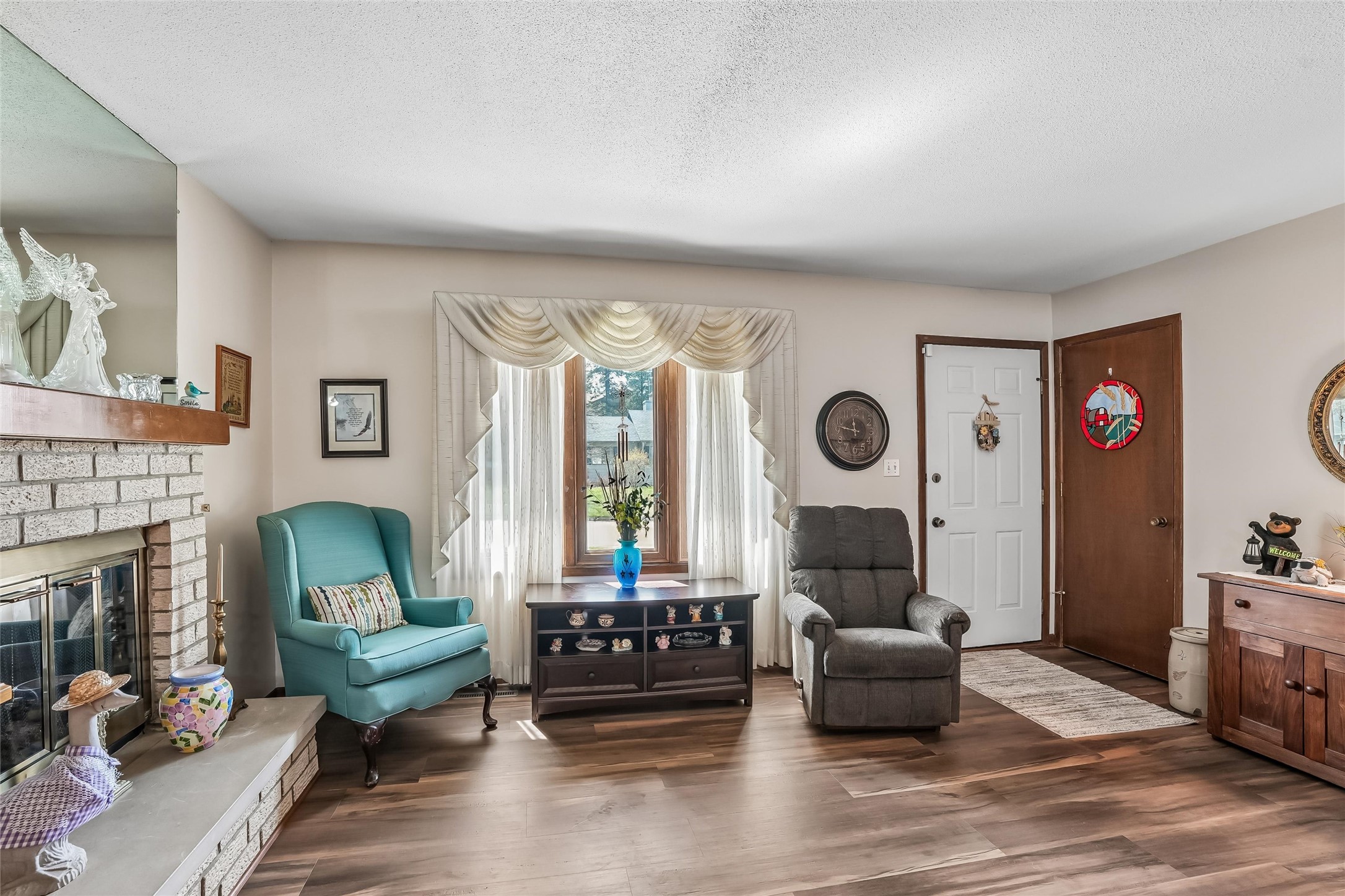 1530 S 15th Avenue W