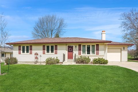 1530 S 15th Avenue W Newton IA 50208