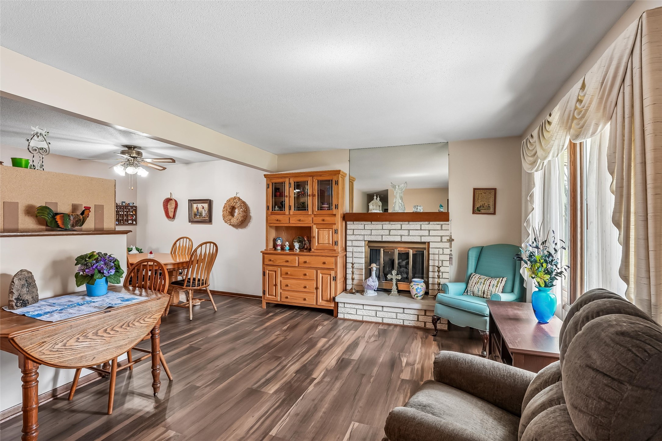 1530 S 15th Avenue W