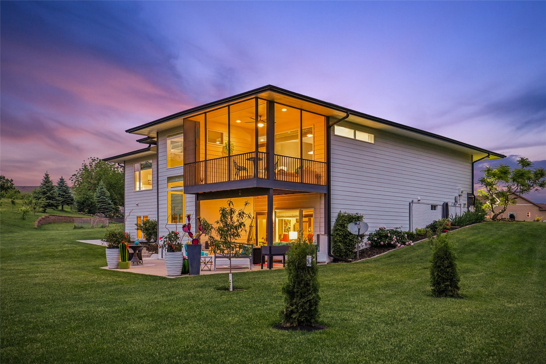 Photo 1 of 35 — 1600 NE Silkwood Court, Grimes, IA 50111