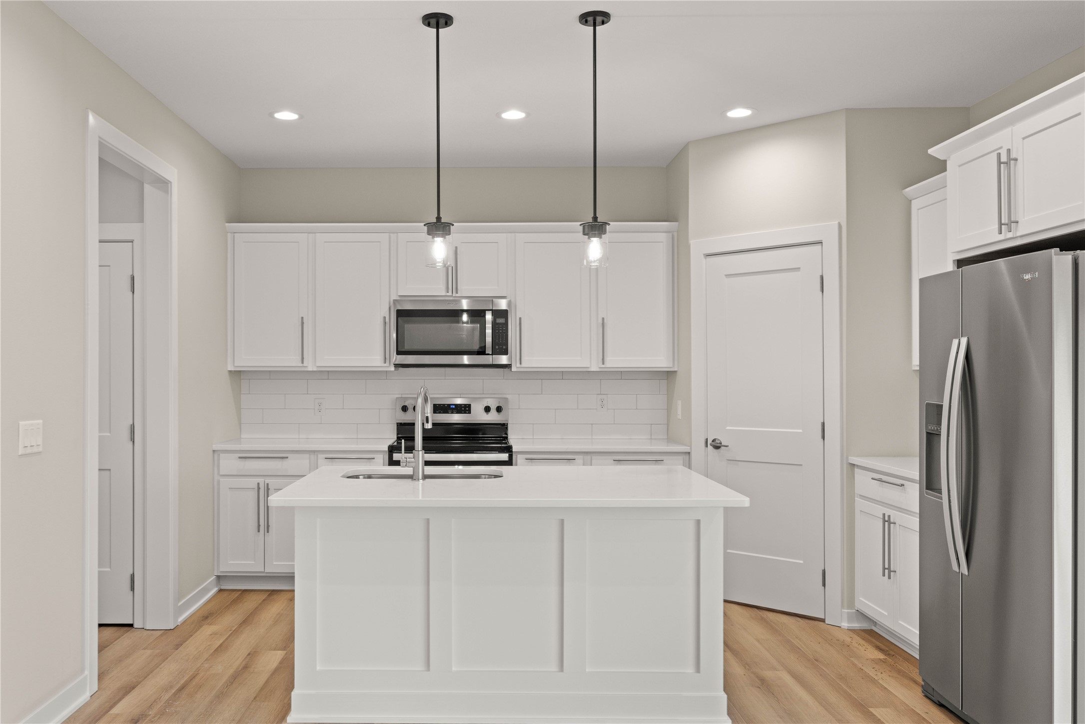 1572 S Kings Grove Avenue, West Des Moines, Iowa image 8