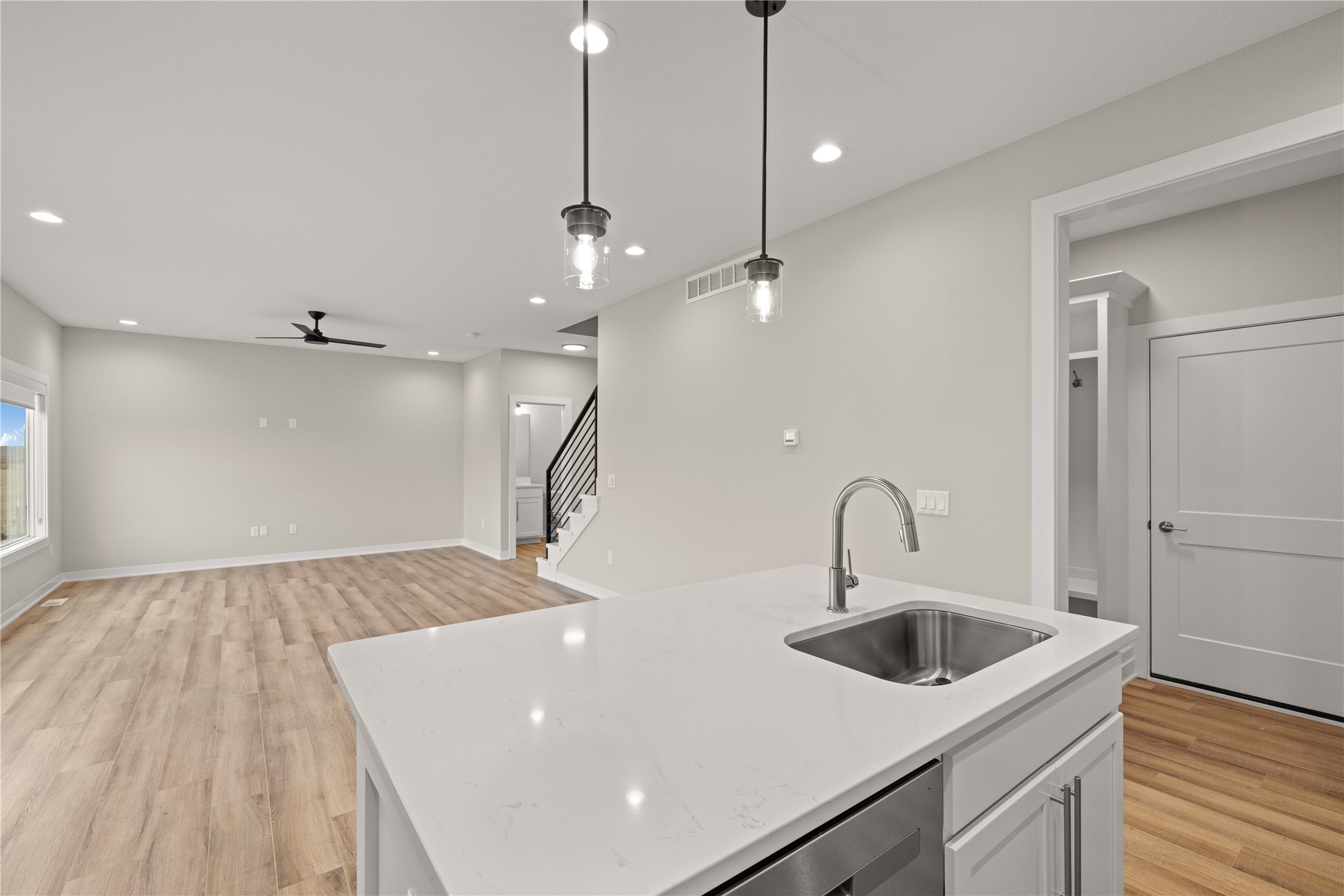 1572 S Kings Grove Avenue, West Des Moines, Iowa image 6