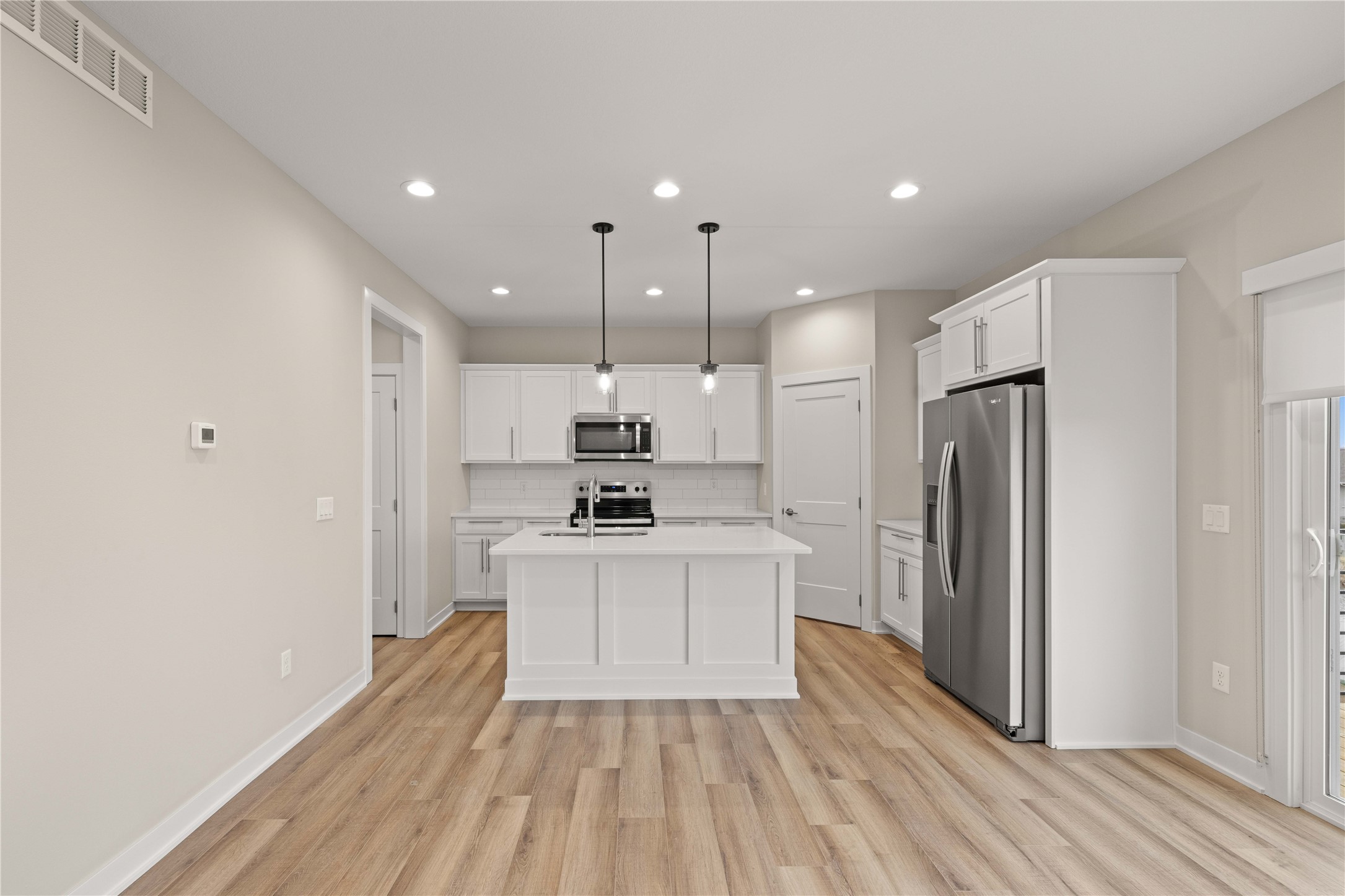 1572 S Kings Grove Avenue, West Des Moines, Iowa image 9