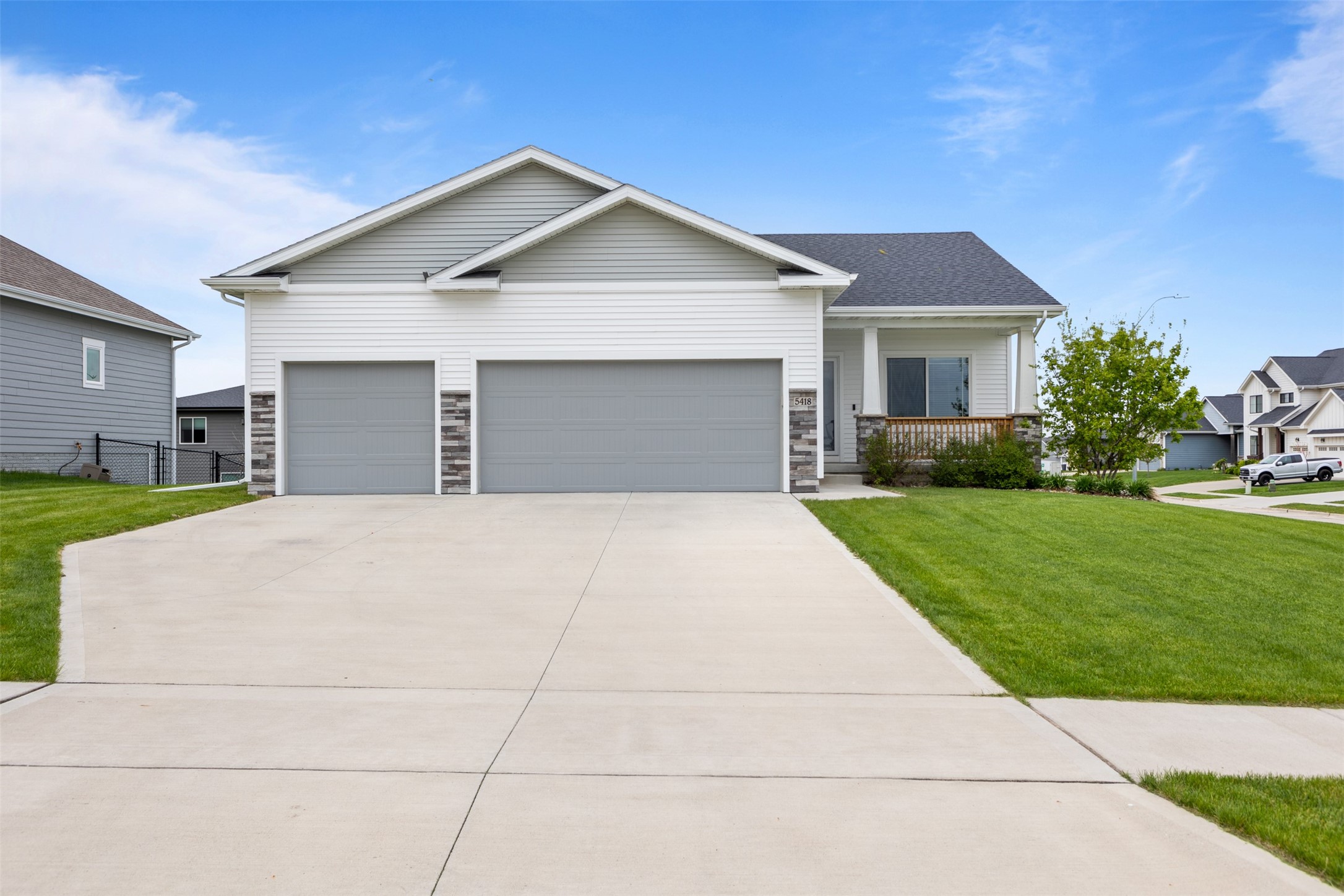 5418 165th Street, Urbandale, Iowa image 2