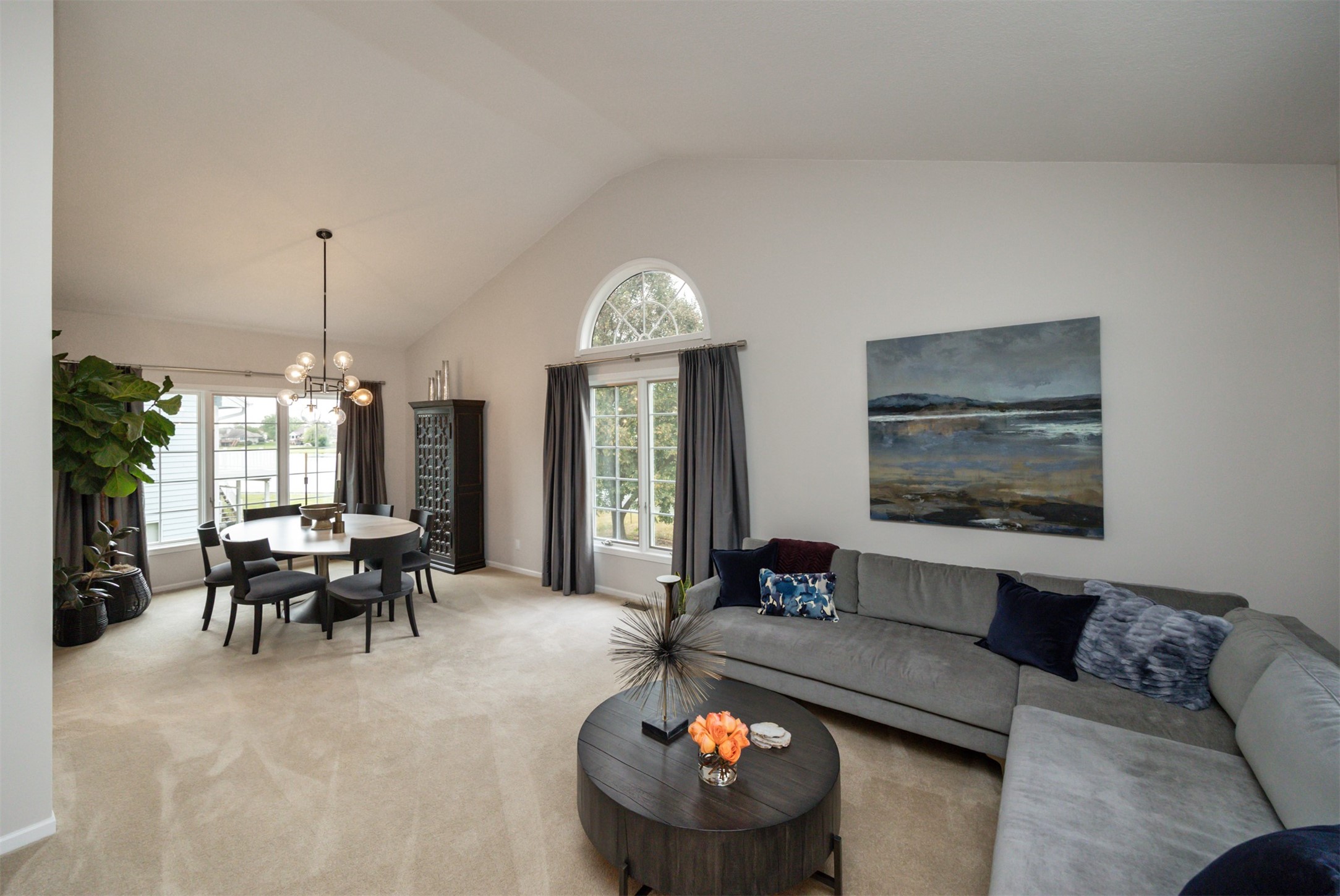 1001 NE Lake View Court