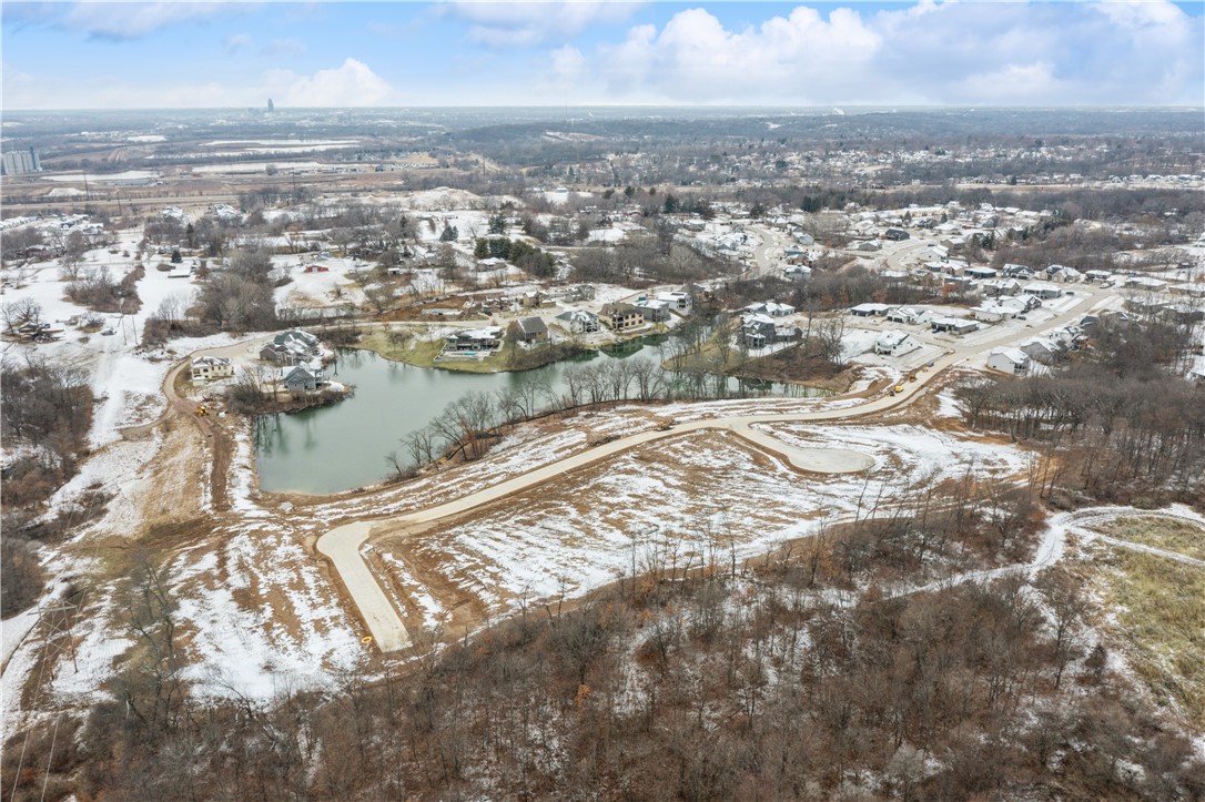 1200 Arbor Woods Drive, Pleasant Hill, Iowa image 6