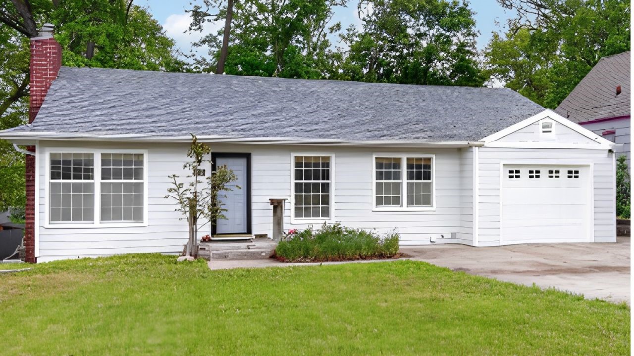 Photo 1 of 35 — 6533 Sunset Terrace, Windsor Heights, IA 50324