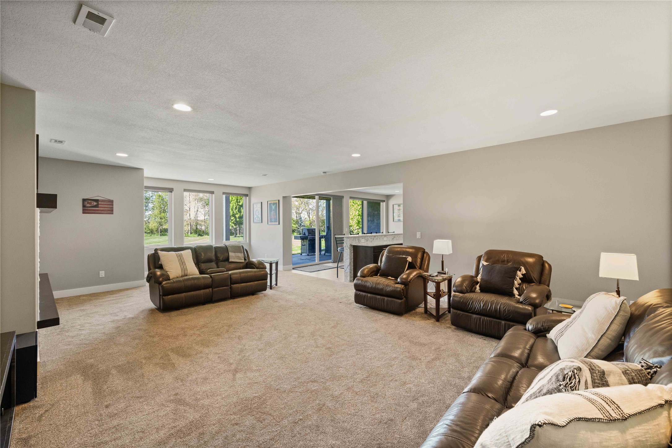 8919 NW 73rd Place, Johnston, Iowa image 31