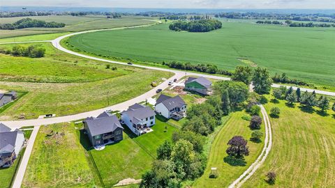 1703 Silver Maple Drive Norwalk IA 50211