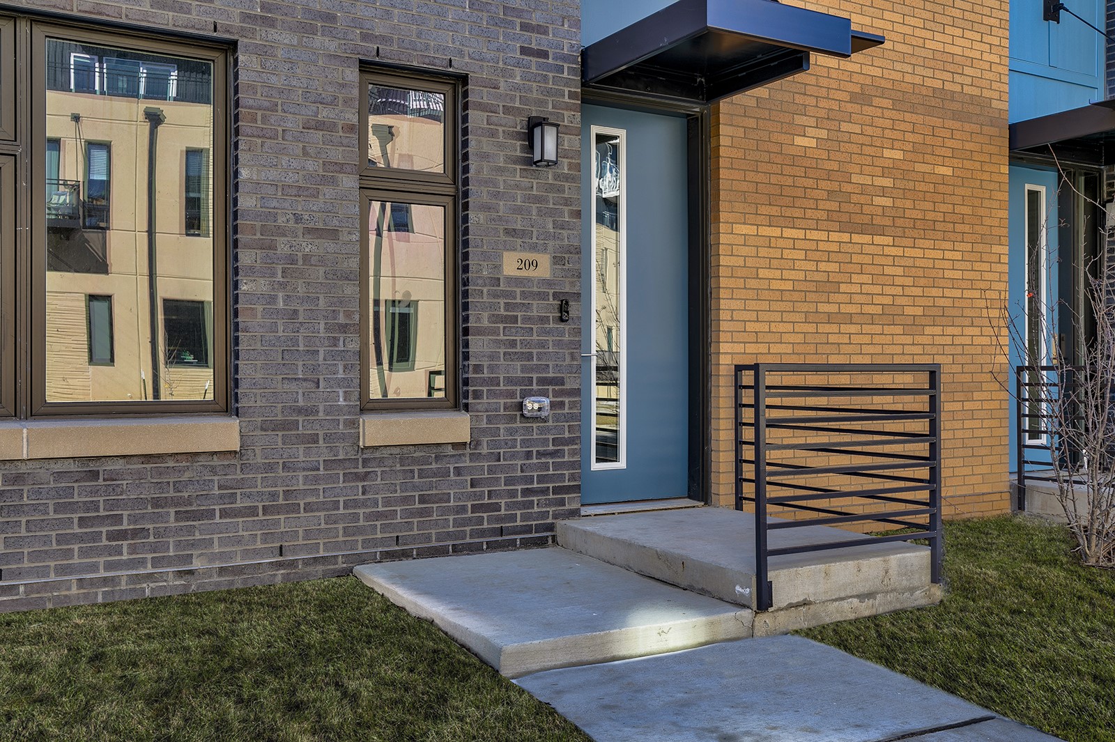 209 Maple Street, Des Moines, Iowa image 2