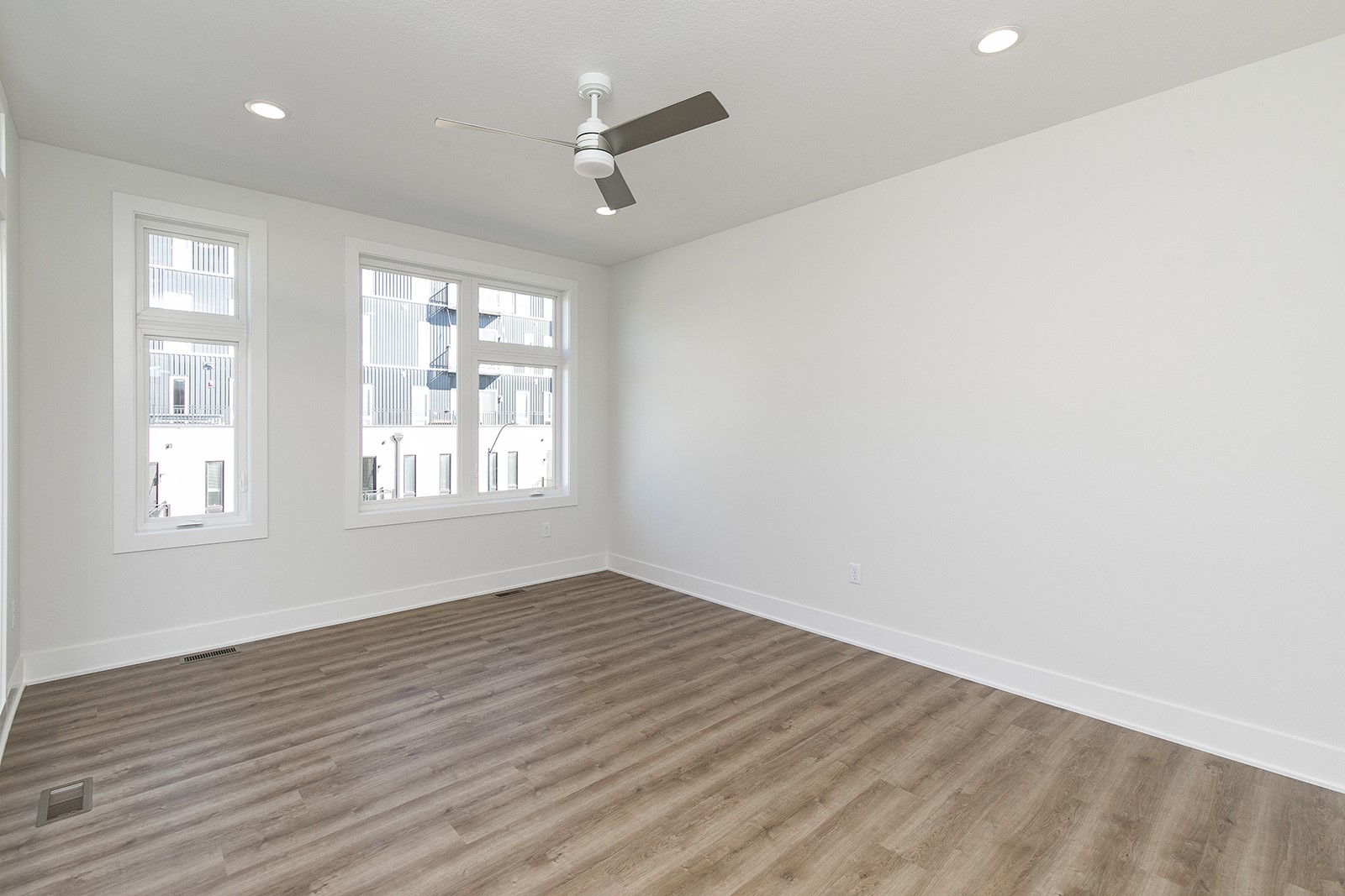 209 Maple Street, Des Moines, Iowa image 27