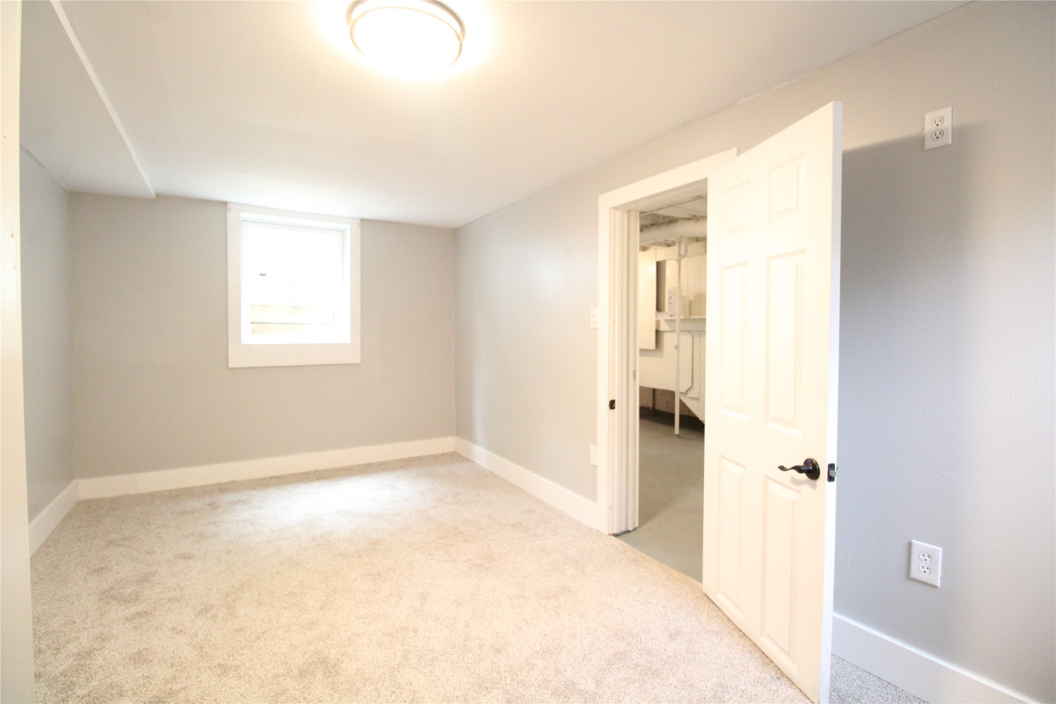 6807 Forest Court, Windsor Heights, Iowa image 19
