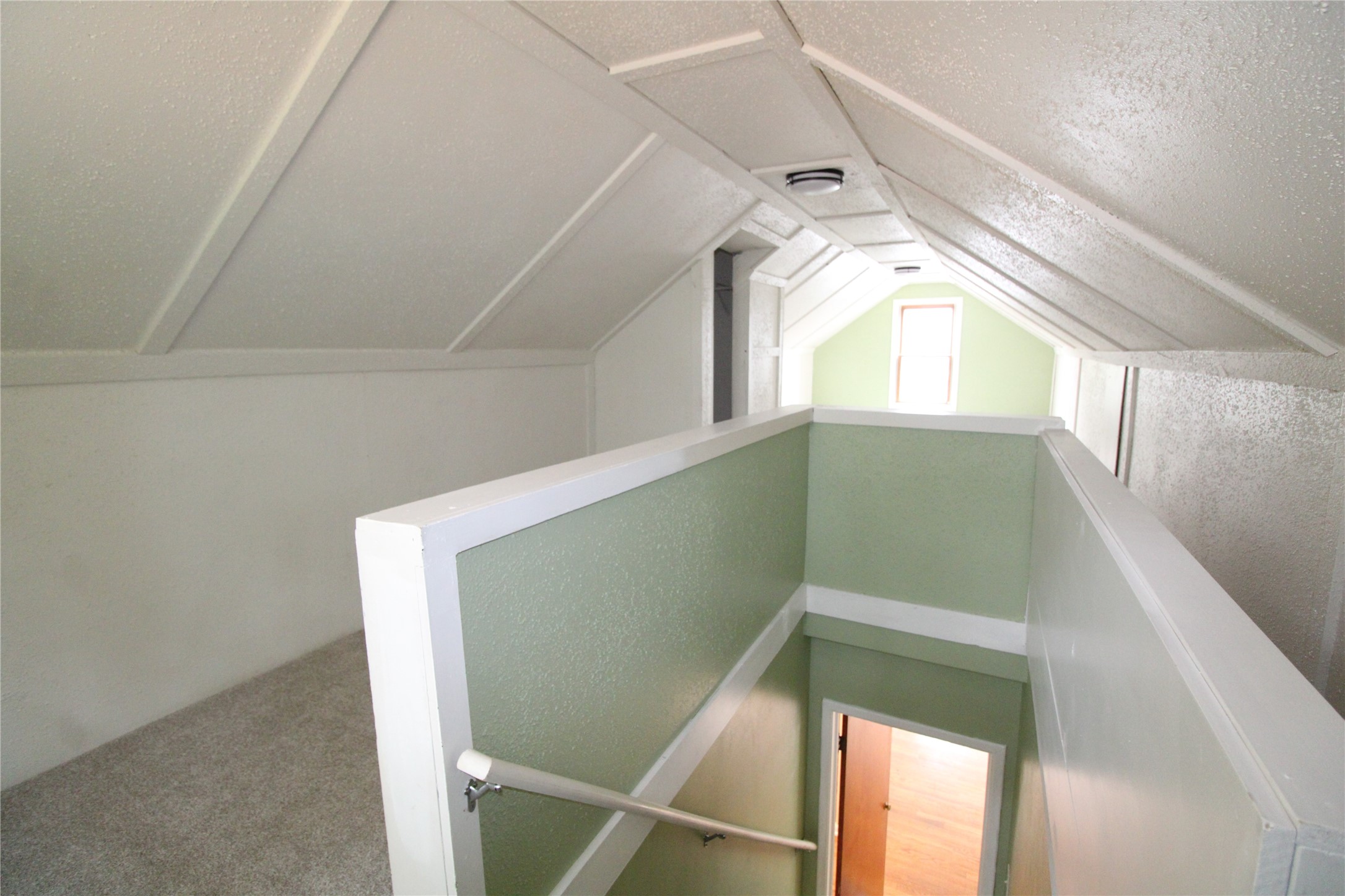 6807 Forest Court, Windsor Heights, Iowa image 11