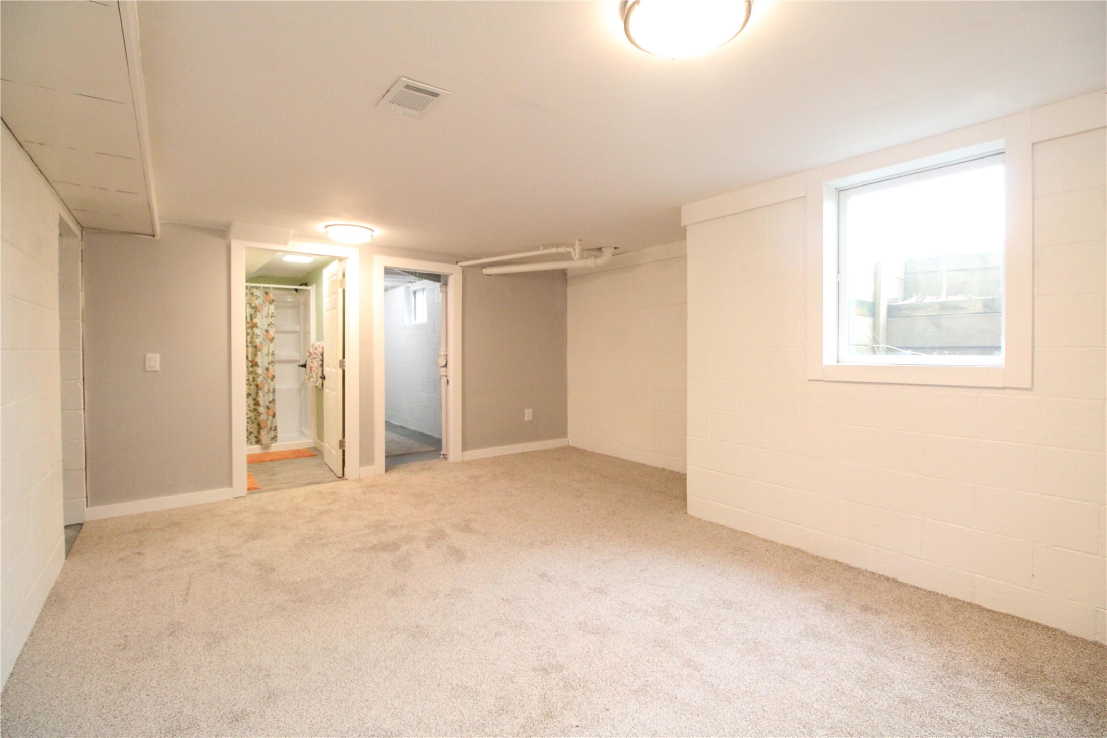 6807 Forest Court, Windsor Heights, Iowa image 23
