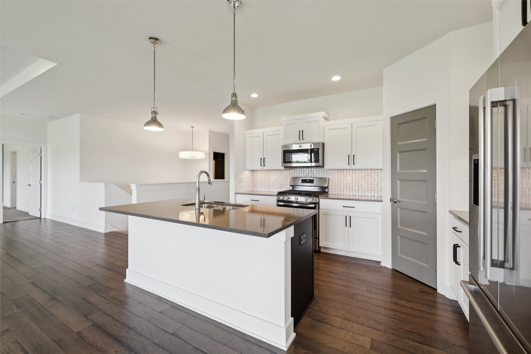 Norwalk, Iowa 50211, United States, 5 Bedrooms Bedrooms, ,3 BathroomsBathrooms,Residential,Active,165187