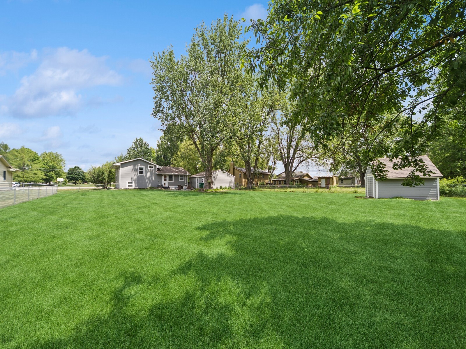 5180 NW 64th Place, Johnston, Iowa image 24