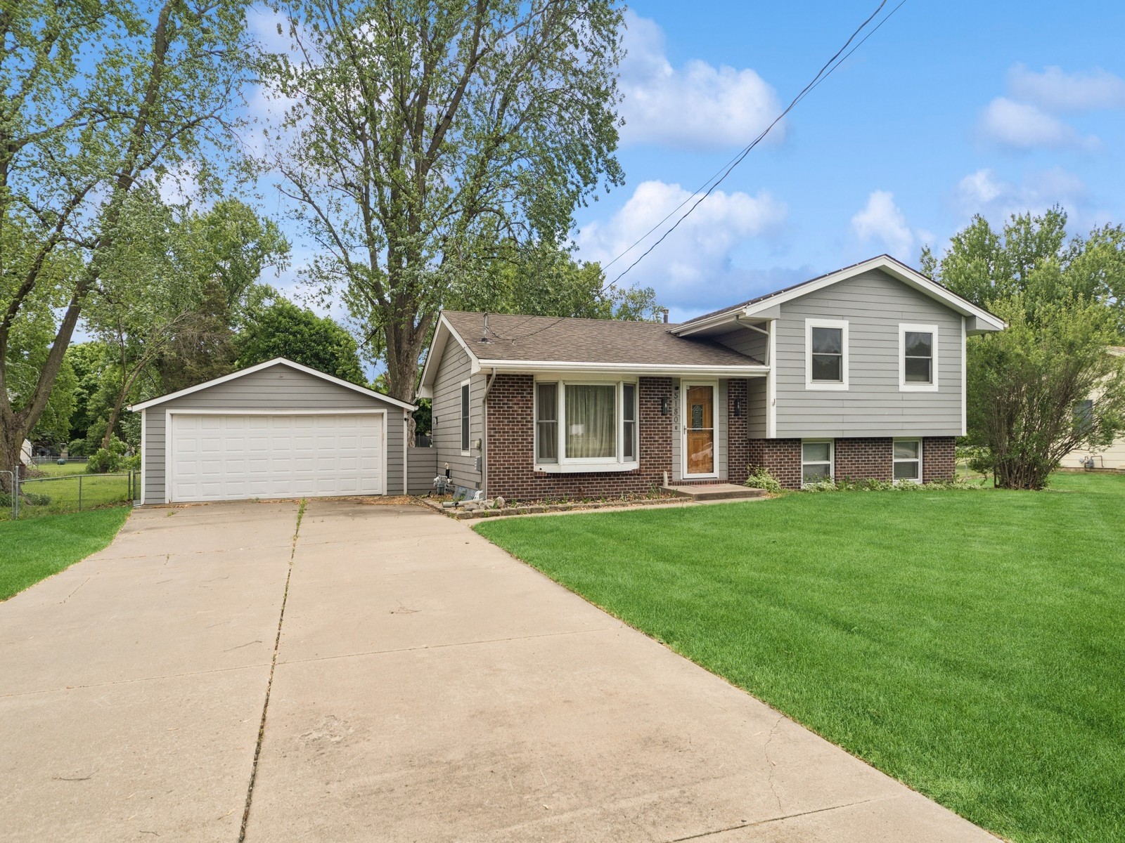 5180 NW 64th Place, Johnston, Iowa image 1