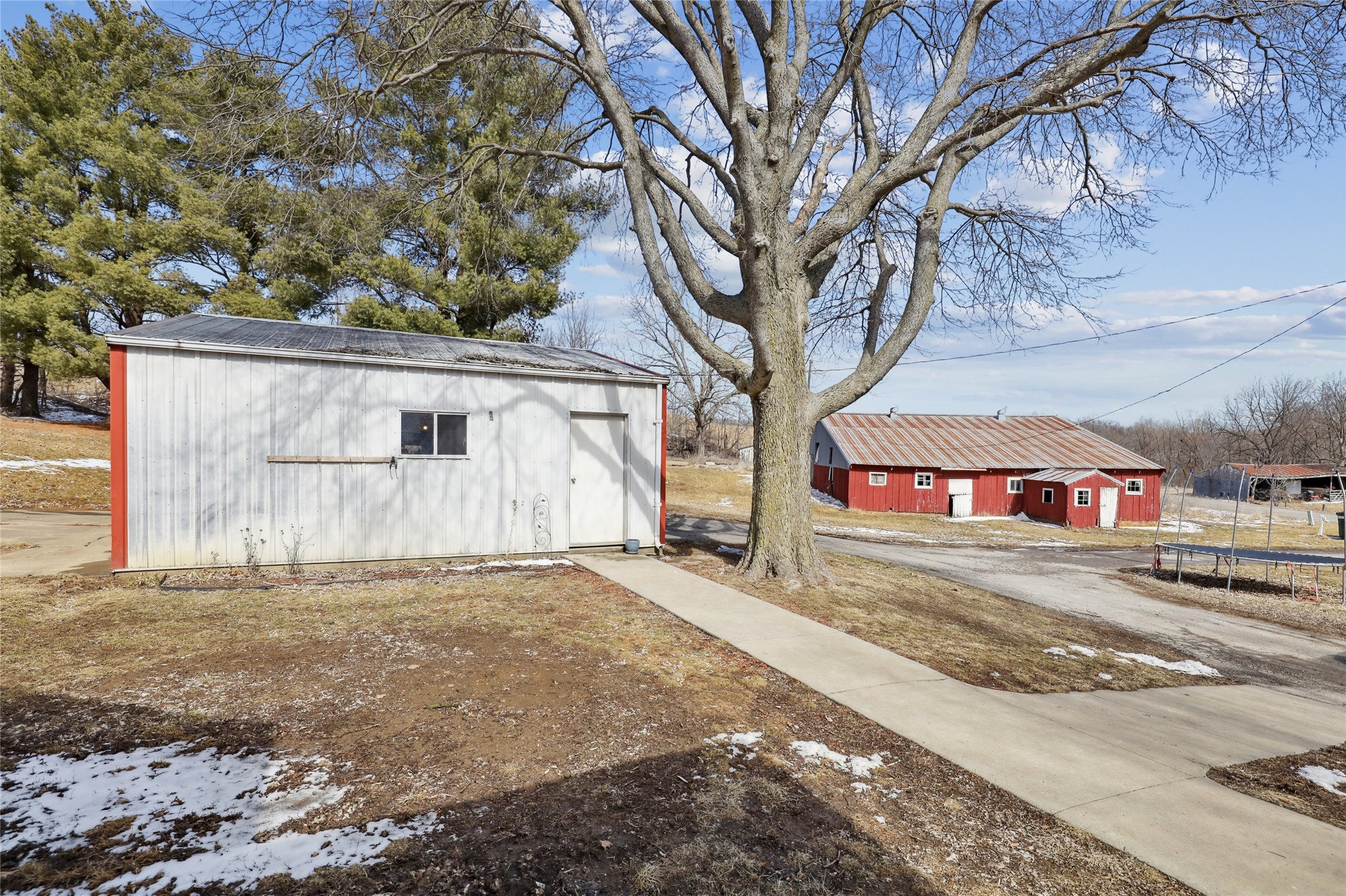 1347 245th Place, Pella, Iowa image 31