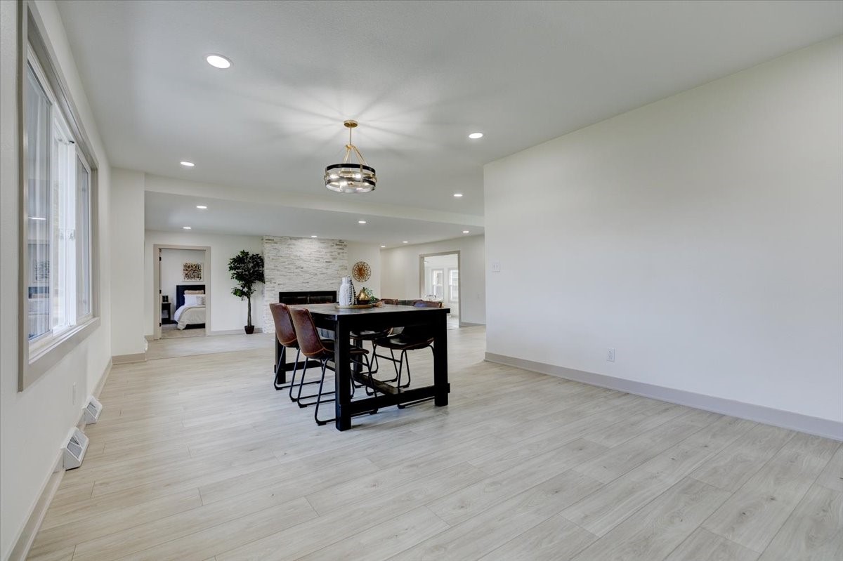 204 W Seventh Street