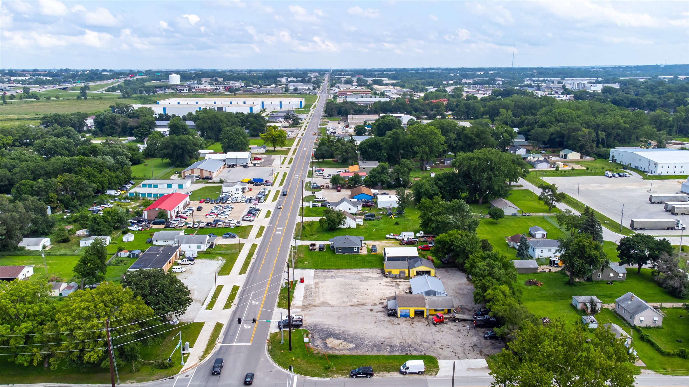 325 & 355 NE Broadway Avenue