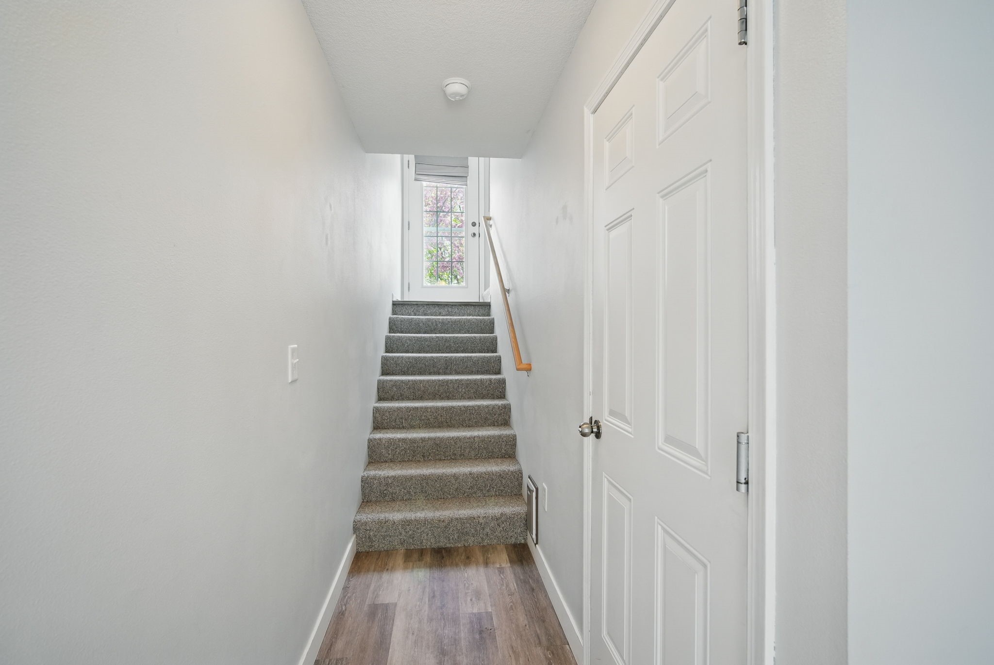 321 NE Kingwood Drive, Waukee, Iowa image 4