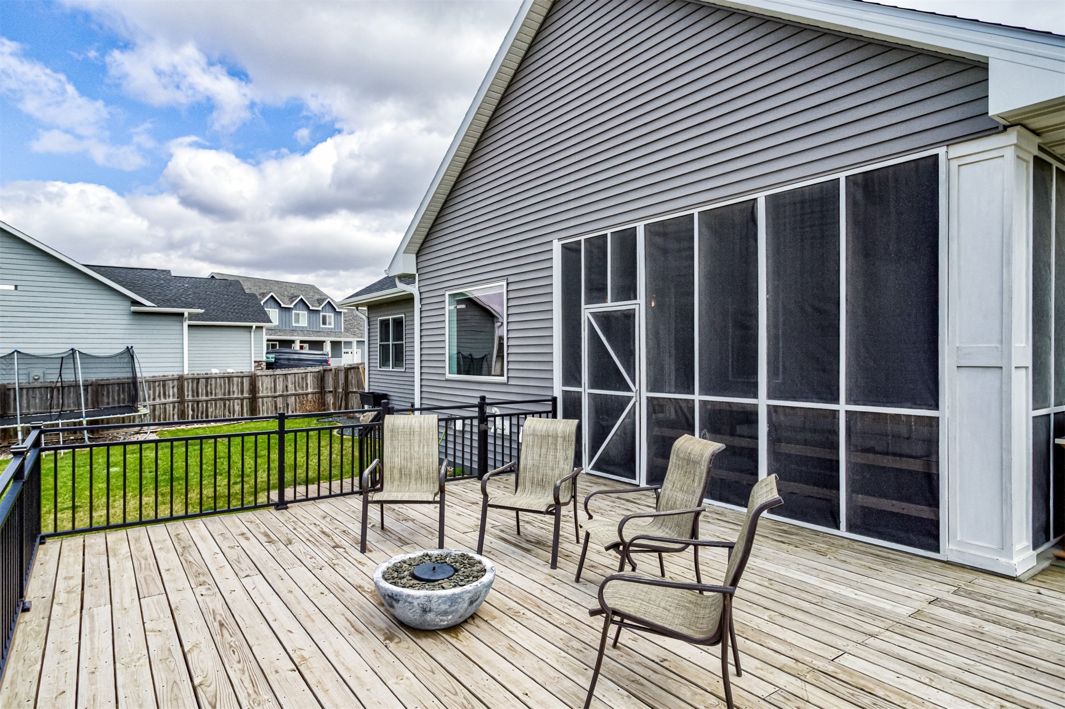 320 Hawthorne Circle, Gilbert, Iowa image 4