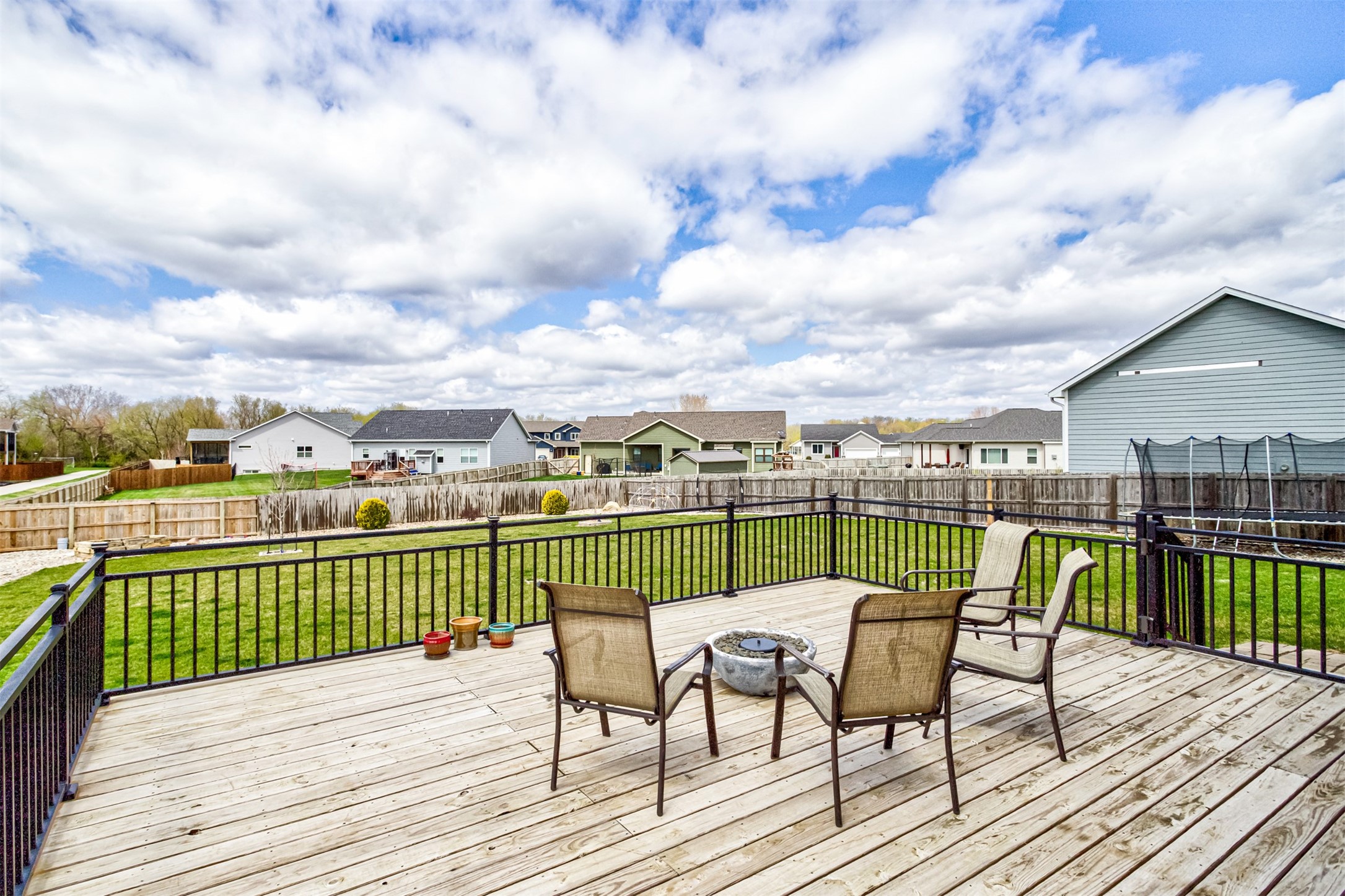 320 Hawthorne Circle, Gilbert, Iowa image 5