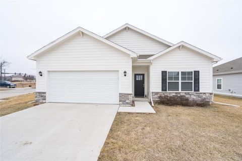 2841 SW Plaza Lane Ankeny IA 50023