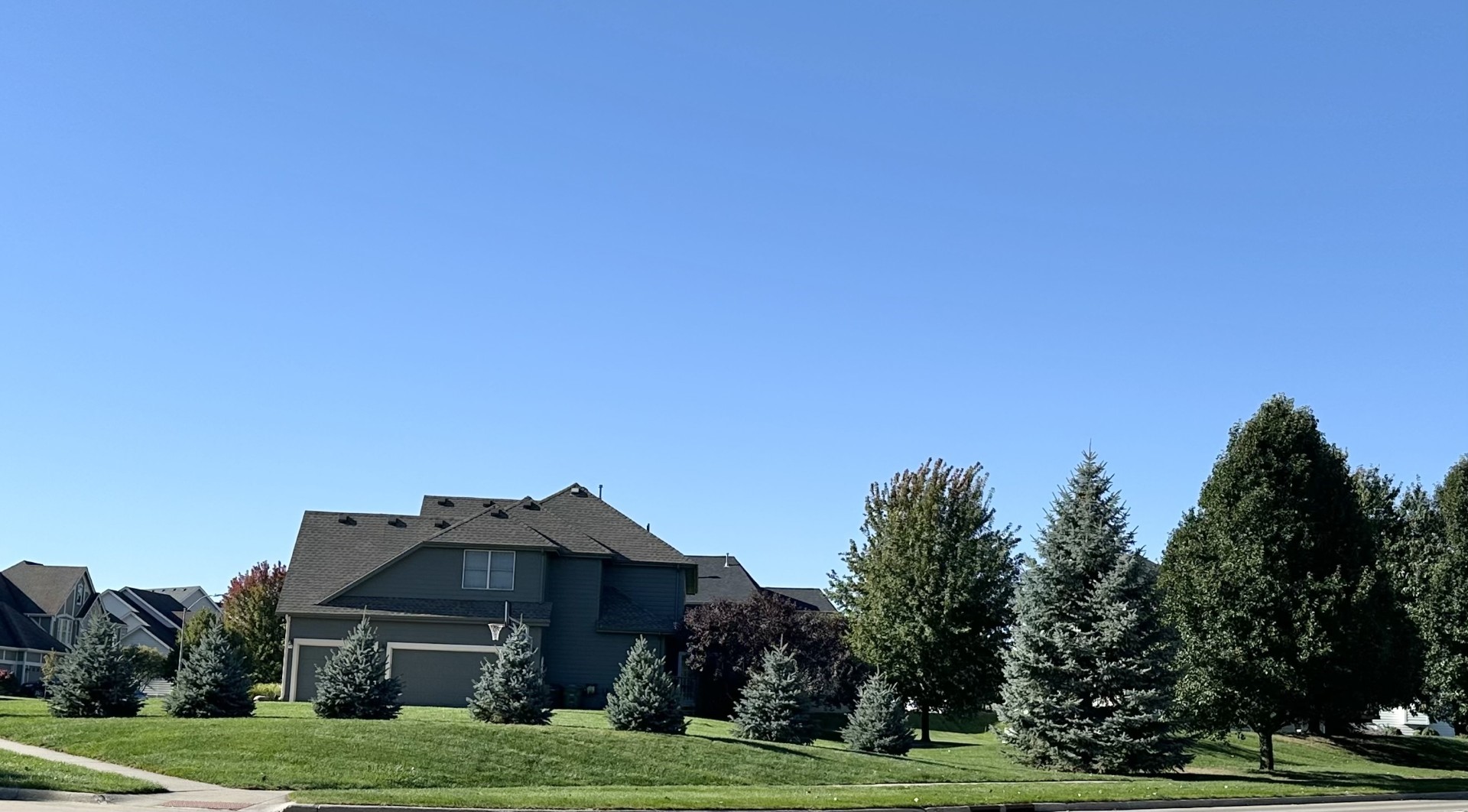 106 SW Stonegate Drive
