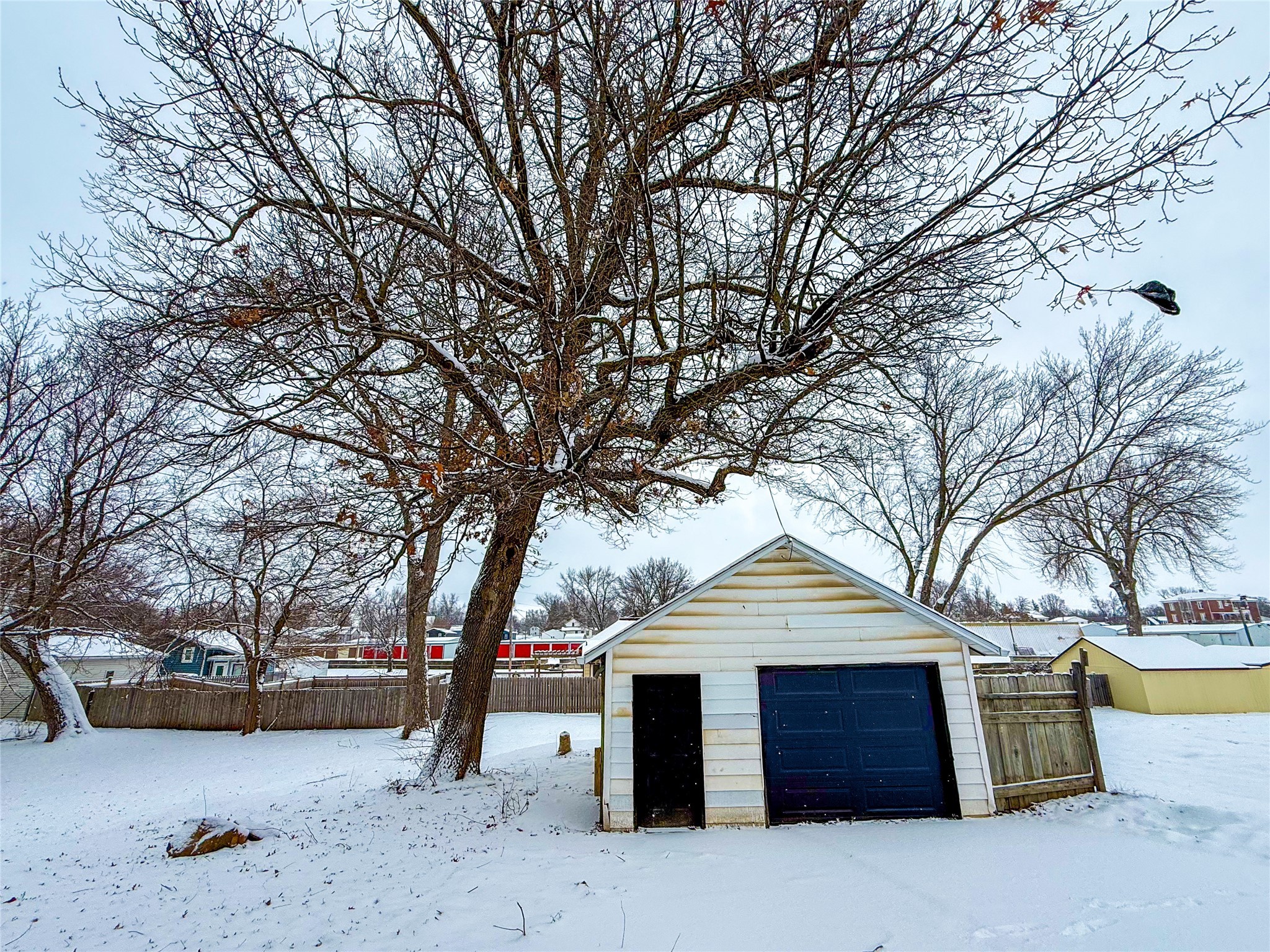 908 1st Avenue, Newton, Iowa image 17