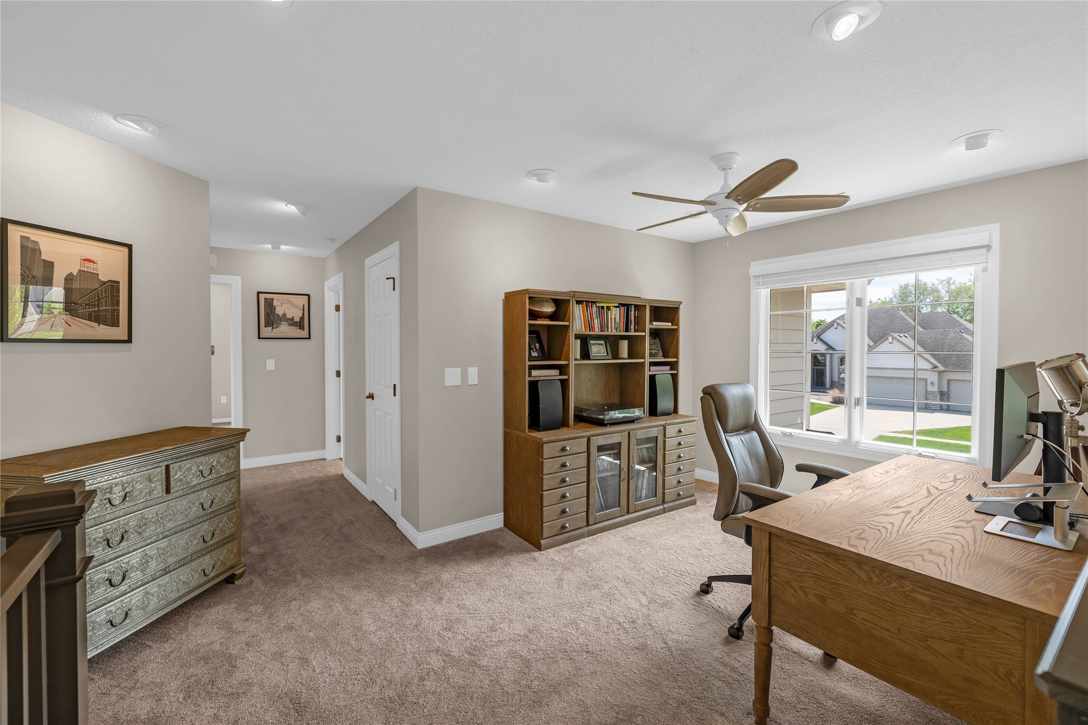 9517 Enfield Drive, Johnston, Iowa image 25