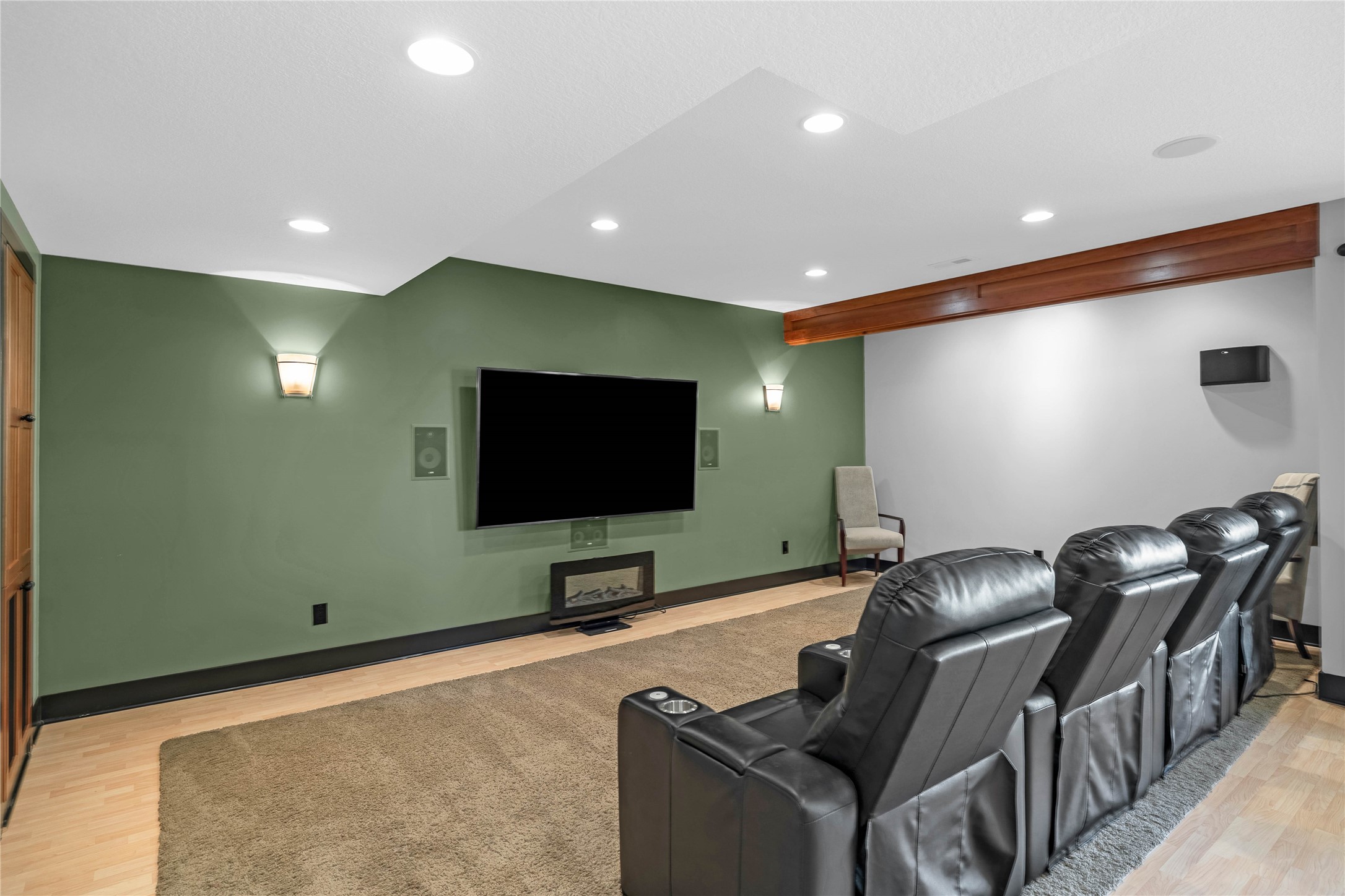 9517 Enfield Drive, Johnston, Iowa image 34