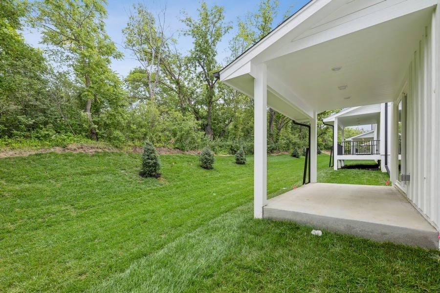 1010 Ledgestone Court, Polk City, Iowa image 2