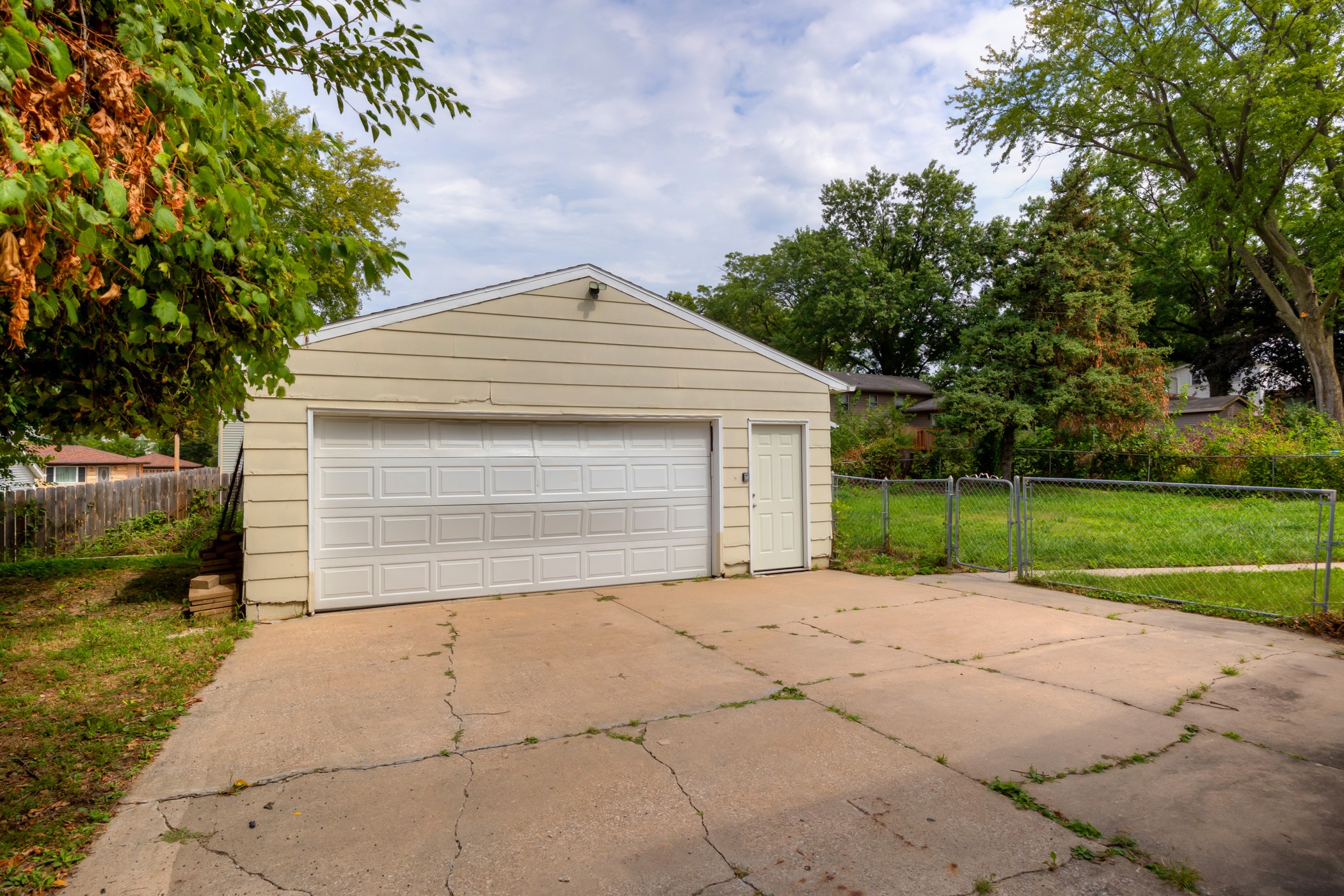 562 Greenfield Parkway, Des Moines, Iowa image 3