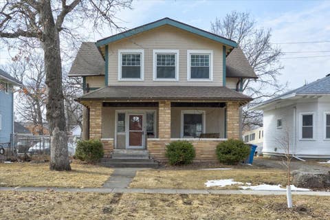 Homes For Sale - 1712 23rd Street<br/> Des Moines, IA 50310