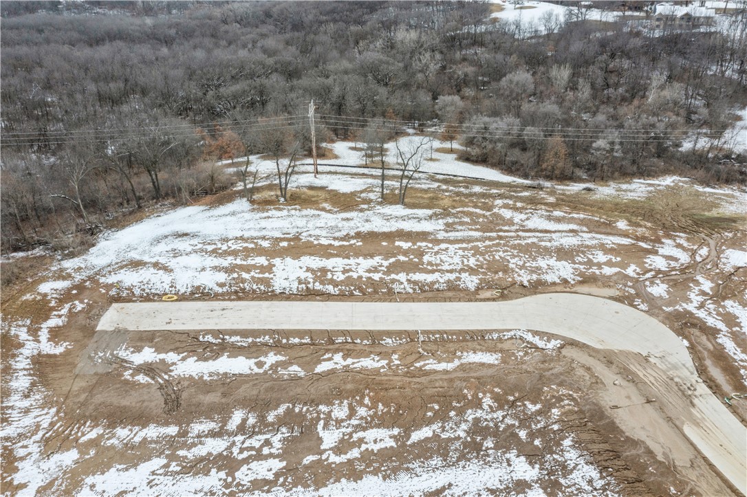 1155 Arbor Woods Drive, Pleasant Hill, Iowa image 17